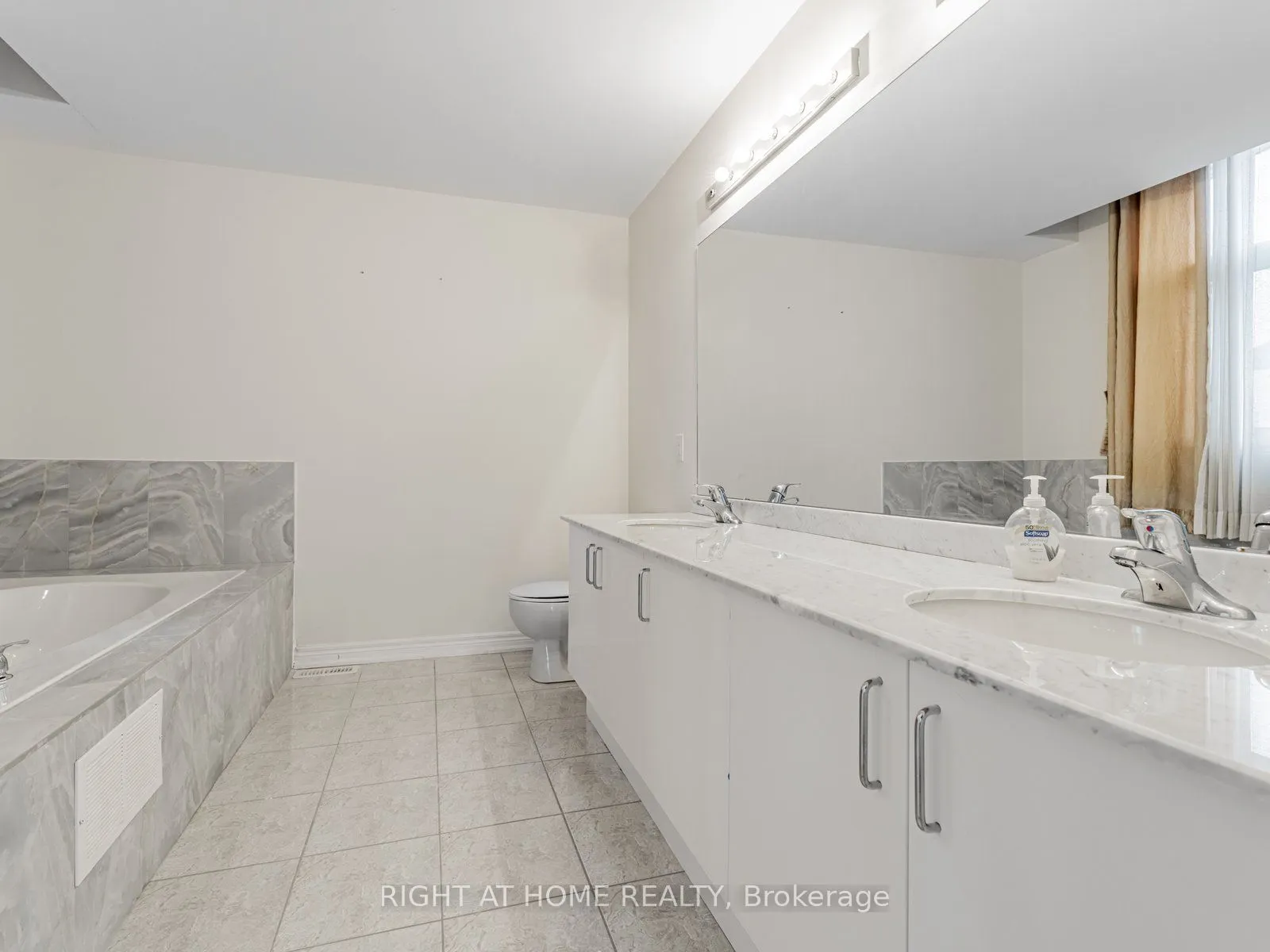 69 Morland Crescent