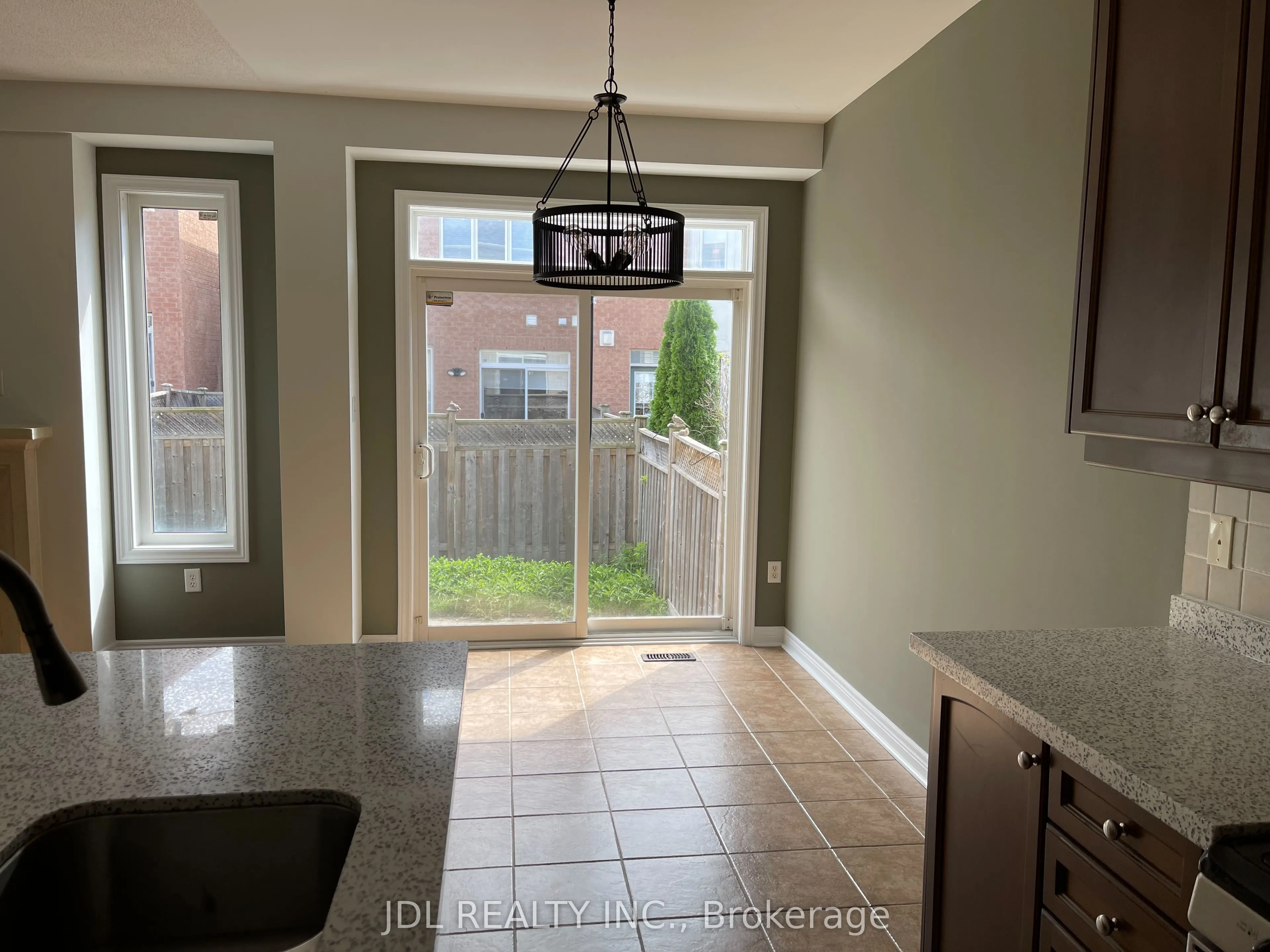64 Pillar Rock Crescent