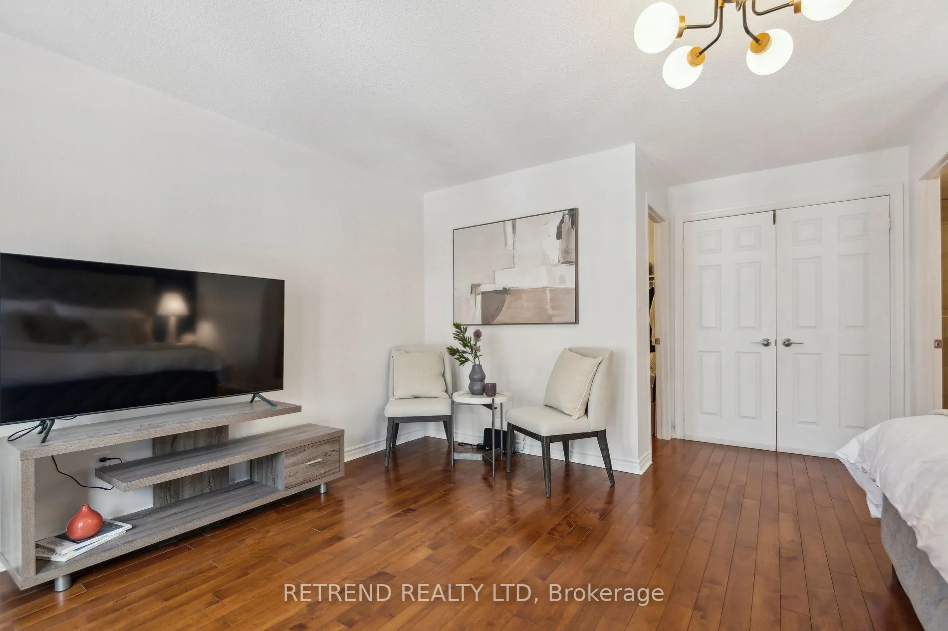 151 Townsgate Drive, #95
