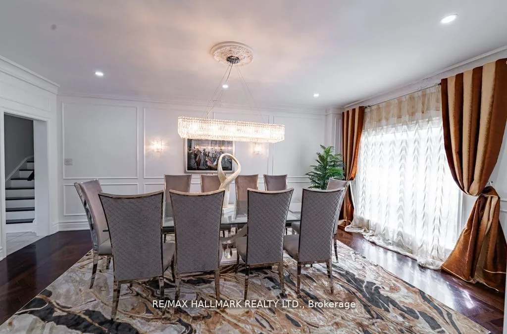 384 Kennedy Street W