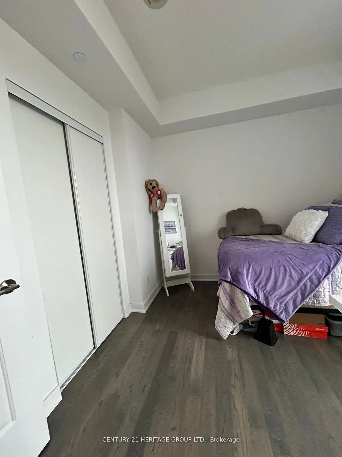 9201 Yonge Street, #617