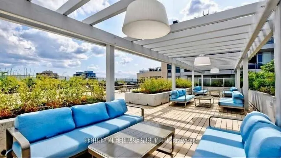 9201 Yonge Street, #617