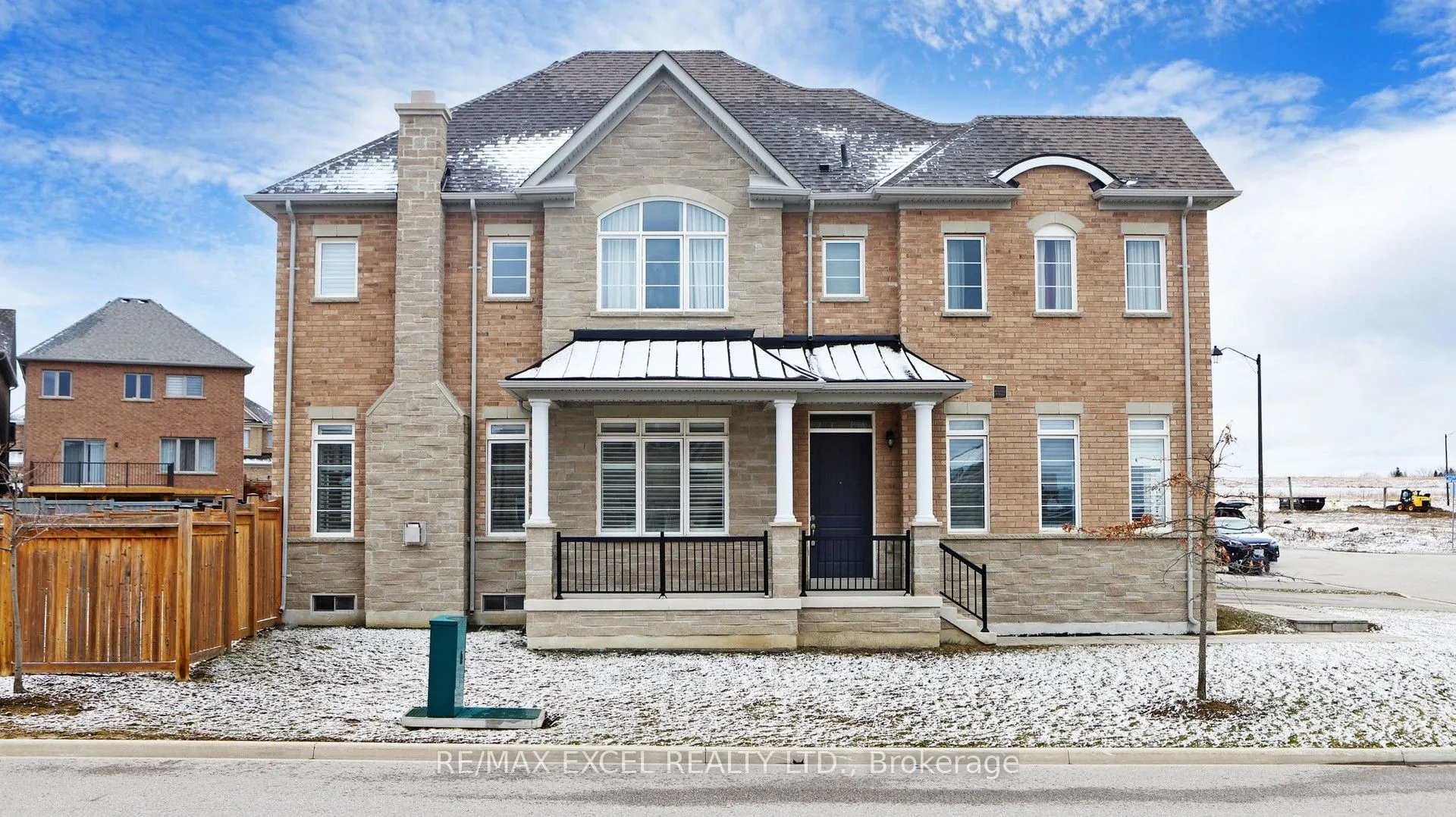 42 Robert Baldwin Boulevard