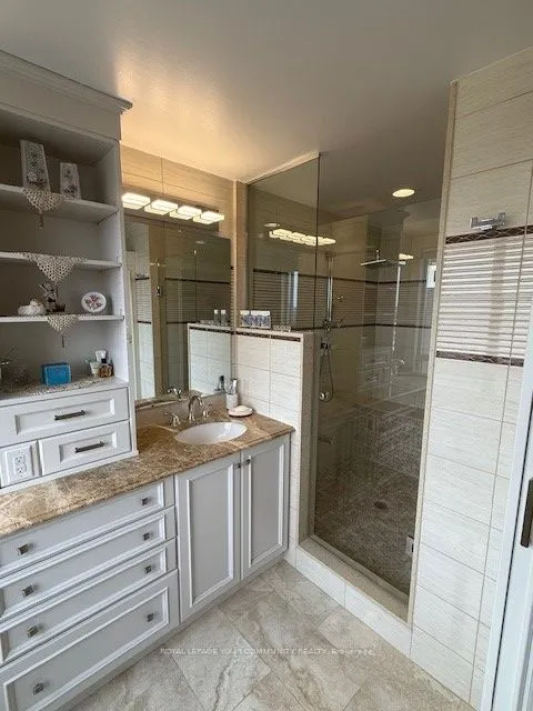 9245 Jane Street, #1610