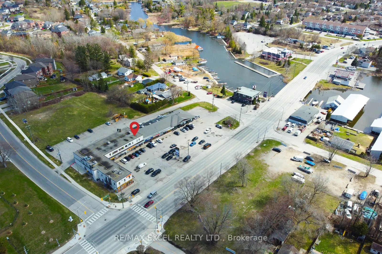213 The Queensway Road S, #9
