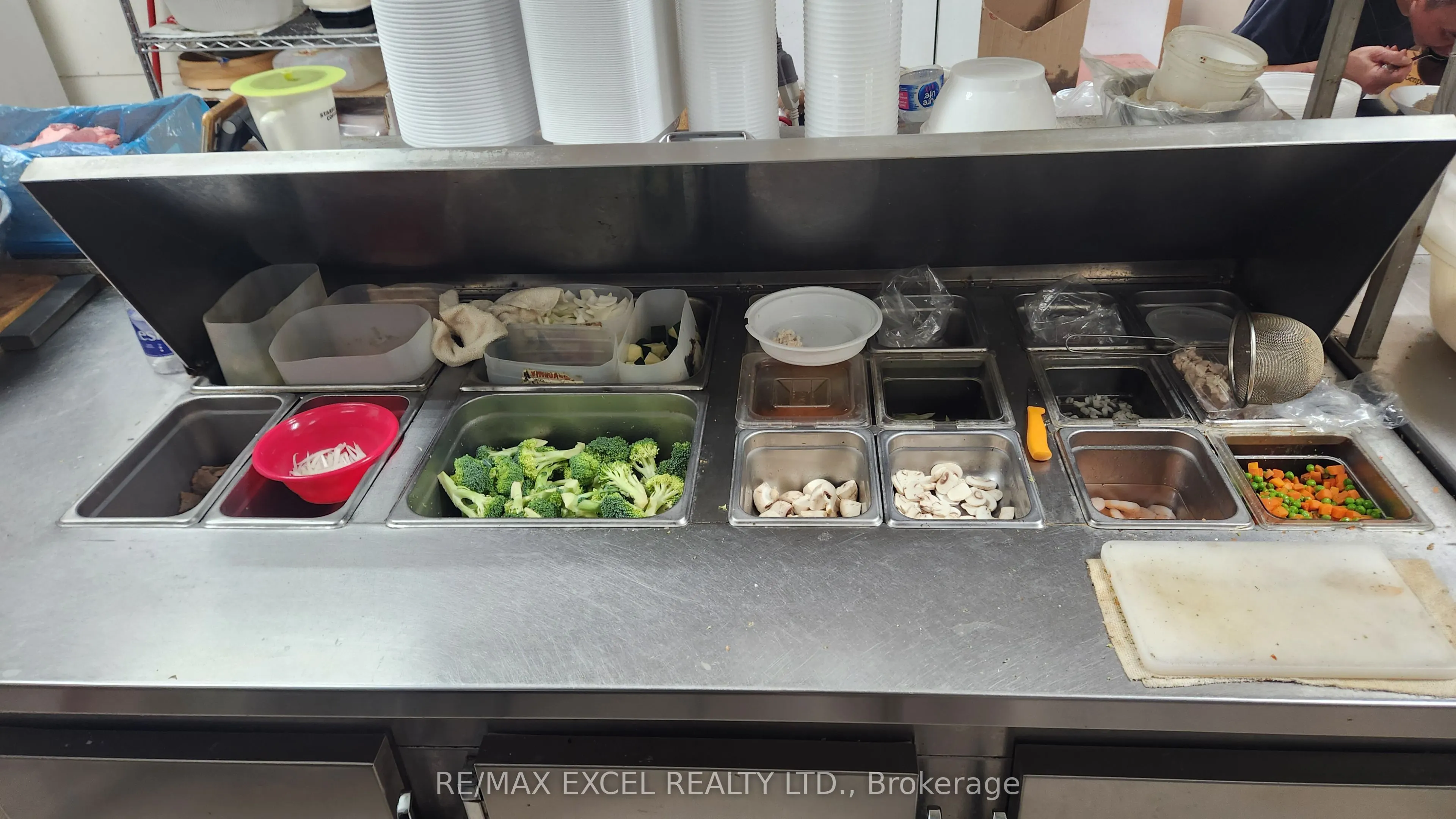 213 The Queensway Road S, #9