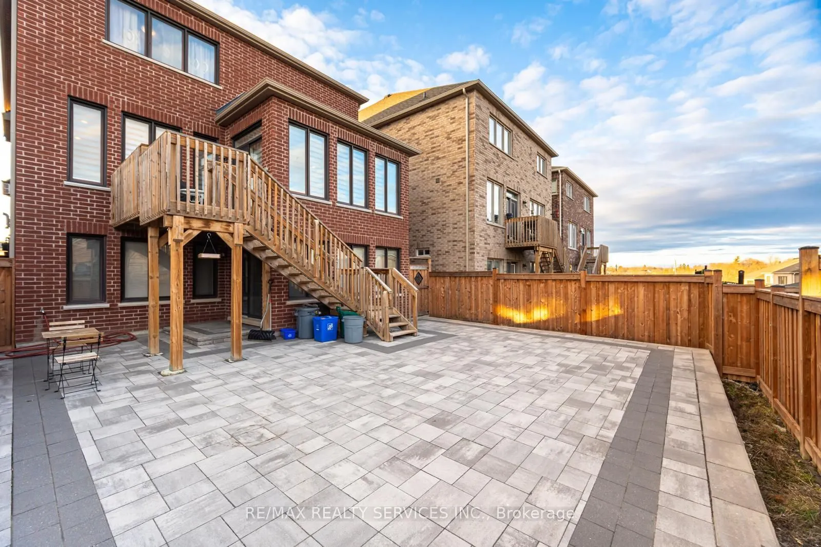 132 Meadow Vista Crescent