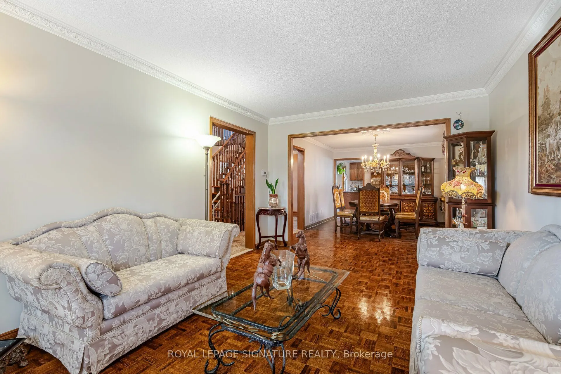 100 Gas Light Crescent