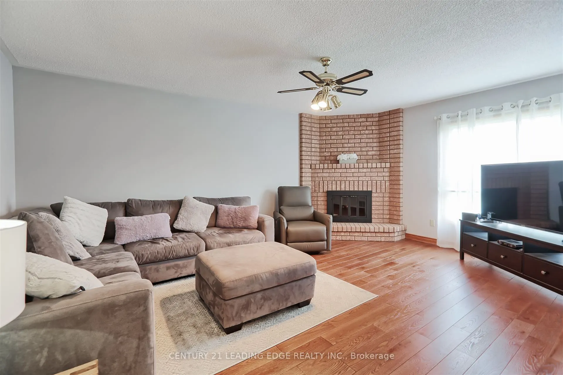 312 Valeria Boulevard