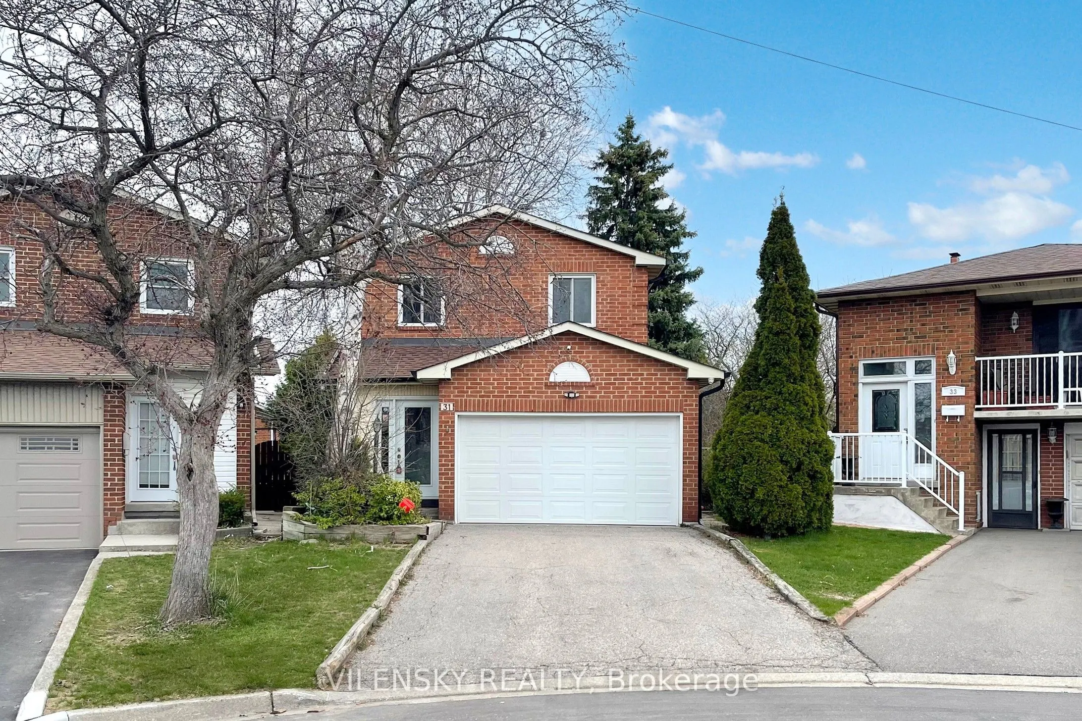 31 Royal Colwood Court