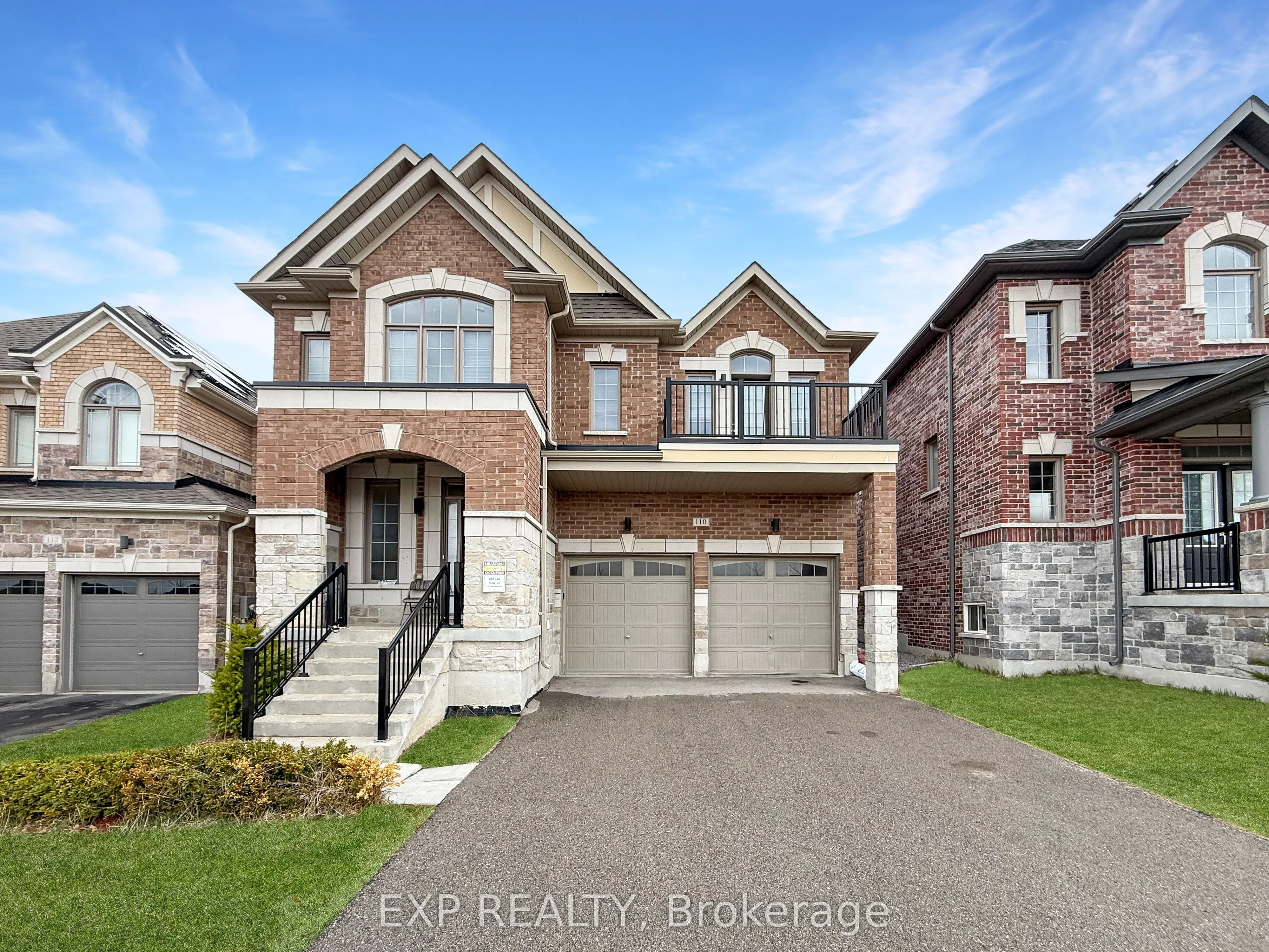 110 Frank Kelly Drive, #Upper