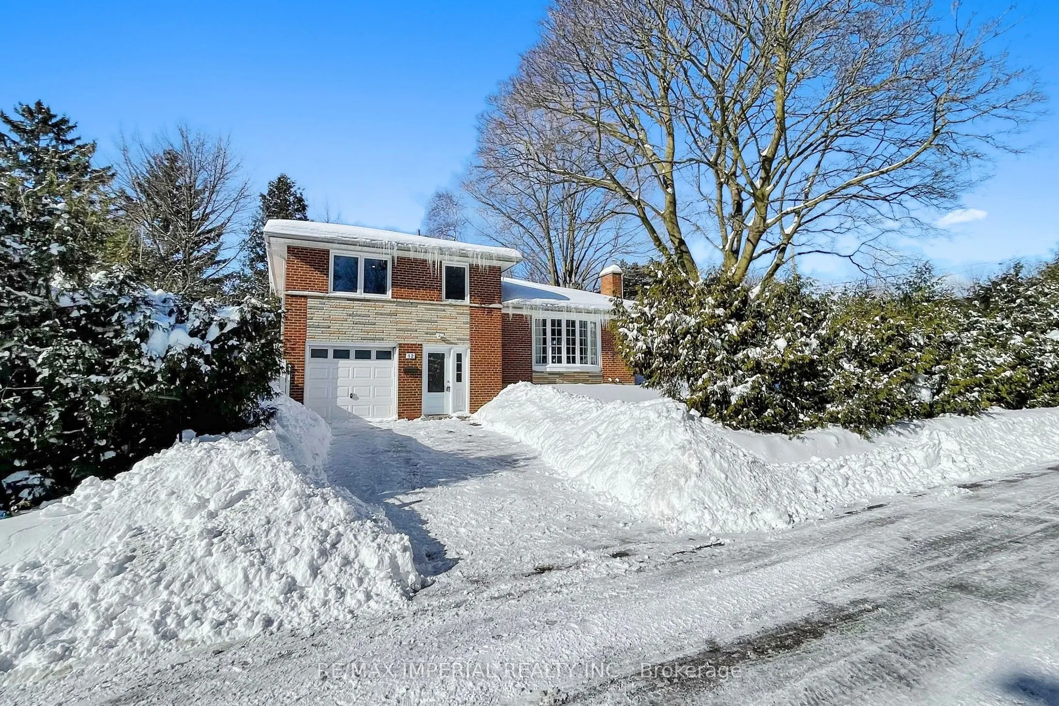 12 Sherwood Forest Drive