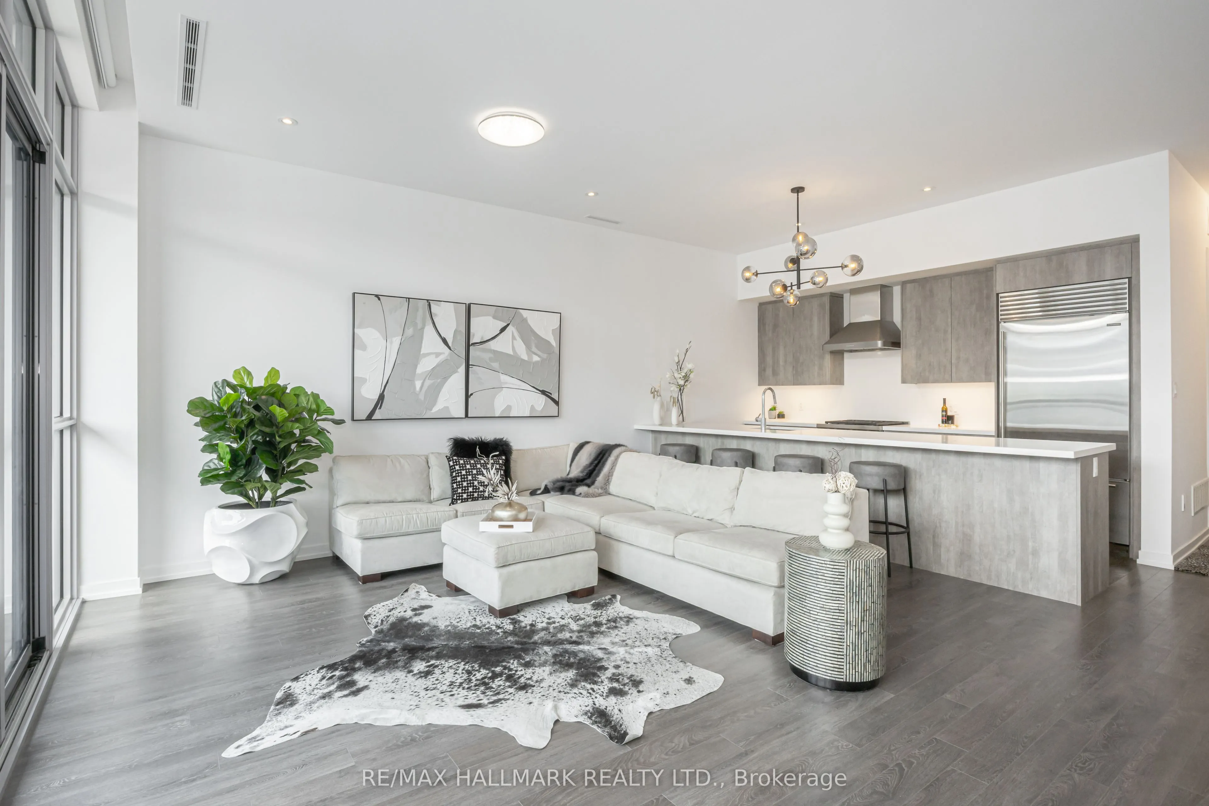 3712 Ferretti Court