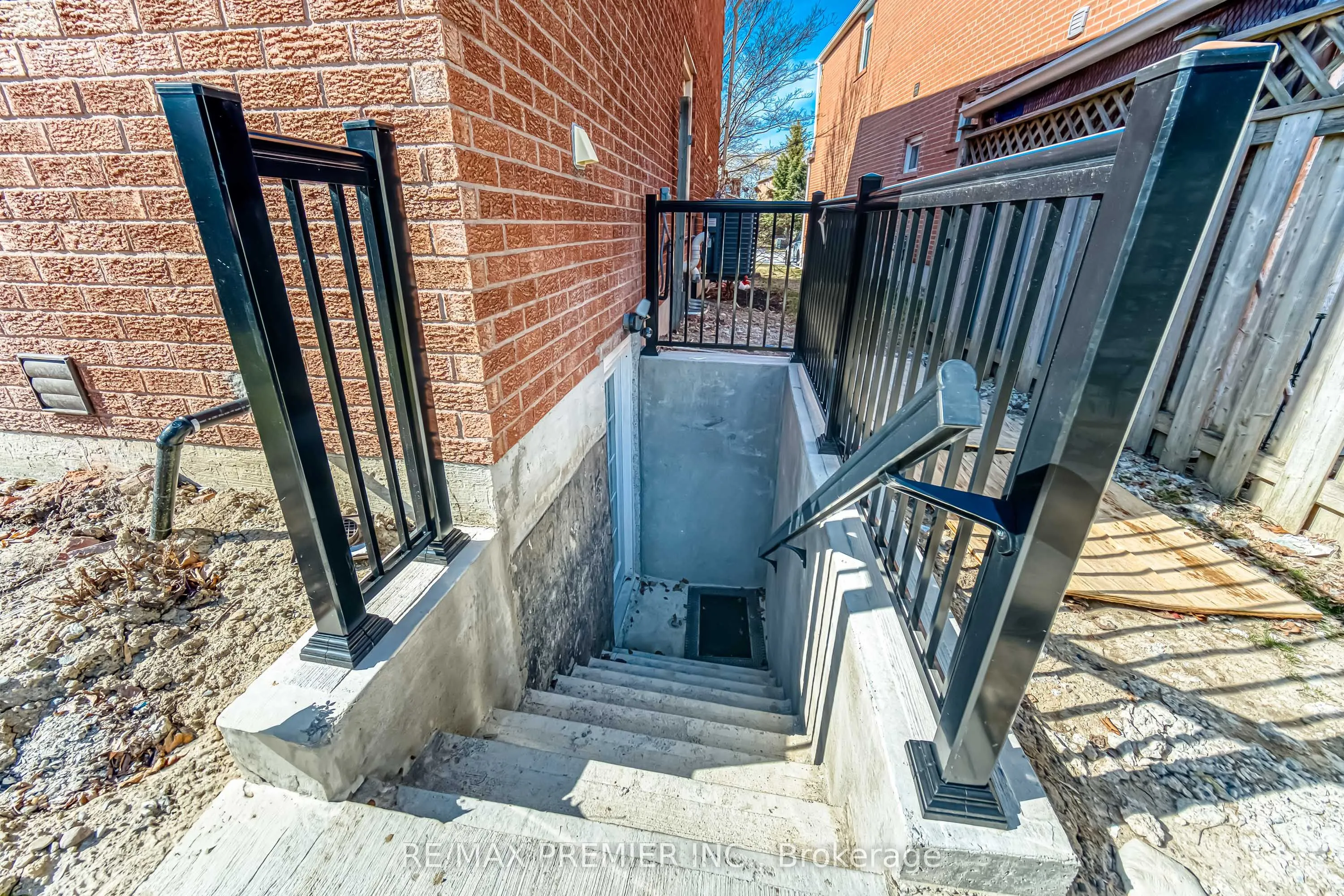133 Bernard Avenue, #Bsmt