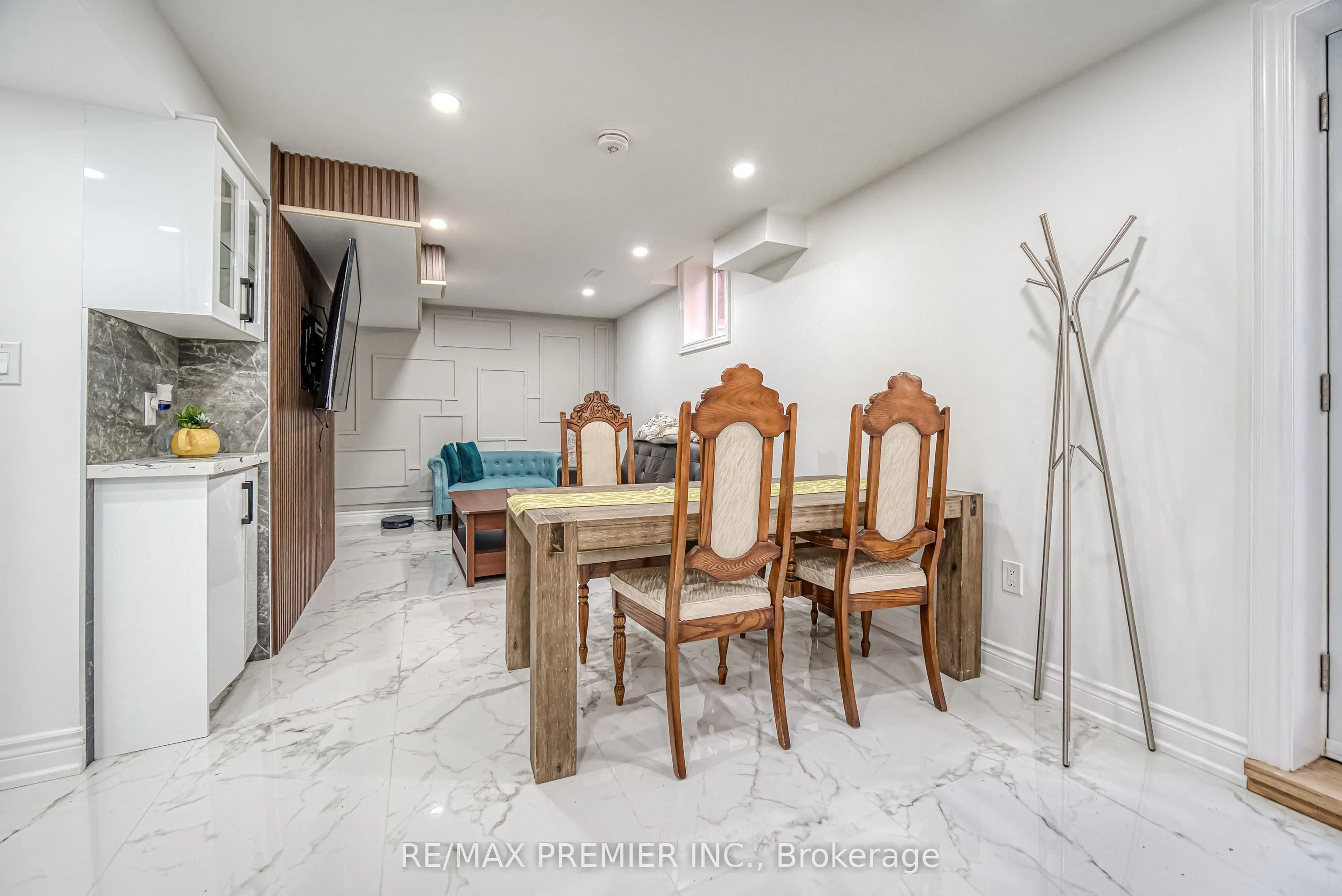 133 Bernard Avenue, #Bsmt