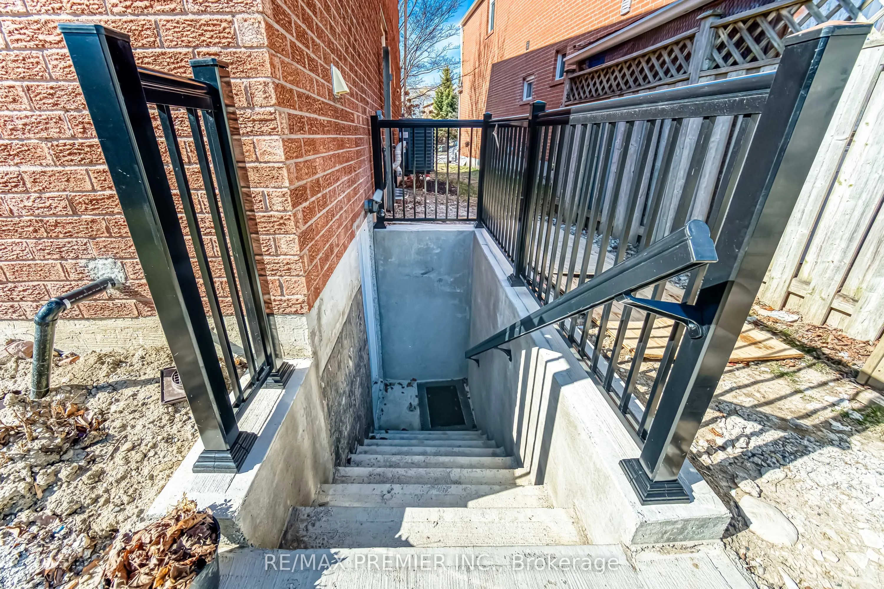 133 Bernard Avenue, #Bsmt