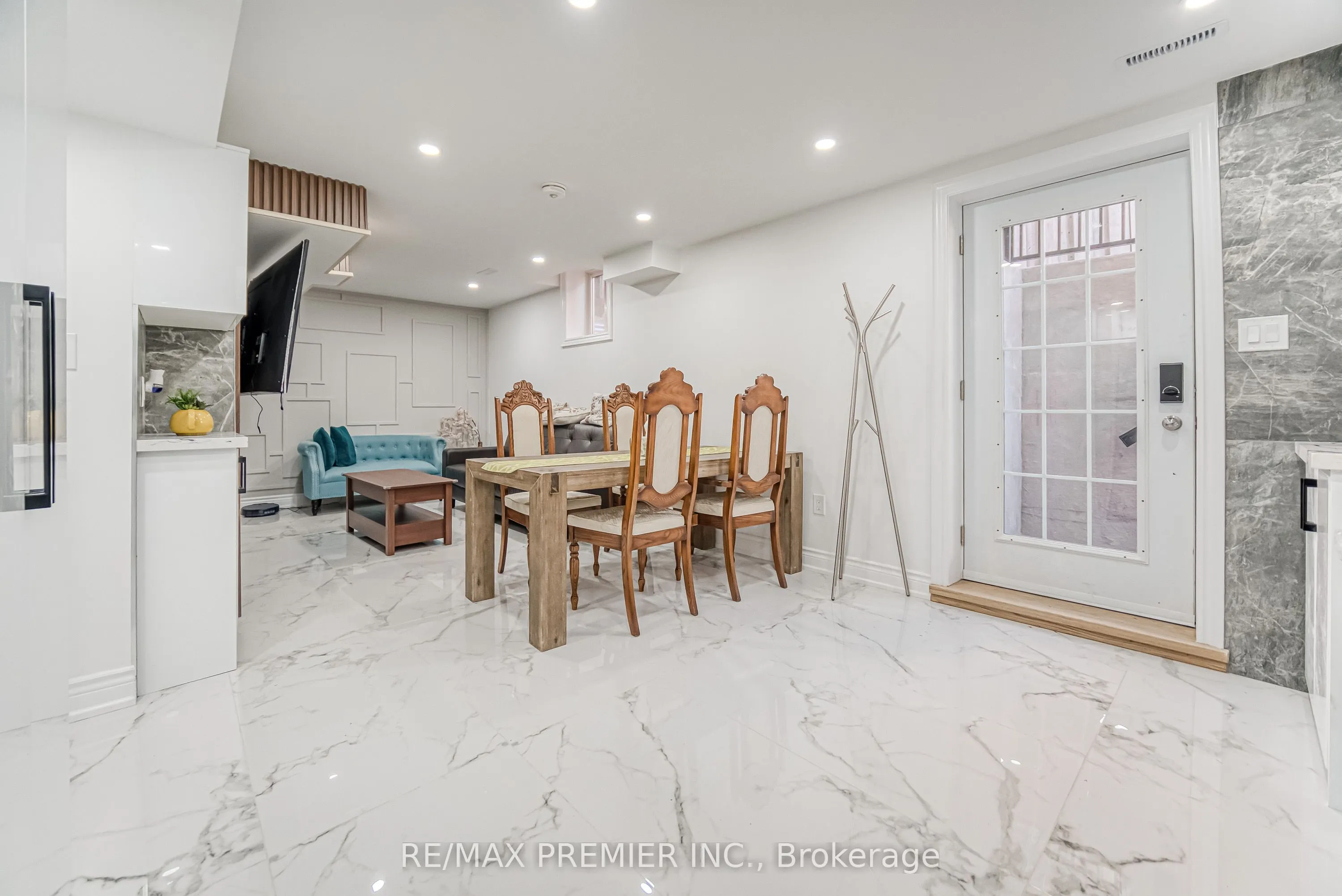 133 Bernard Avenue, #Bsmt