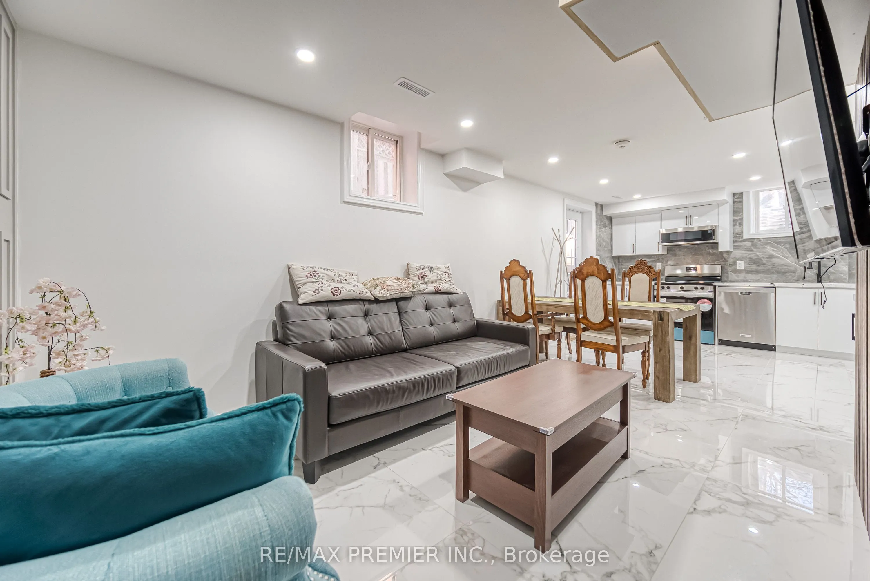 133 Bernard Avenue, #Bsmt