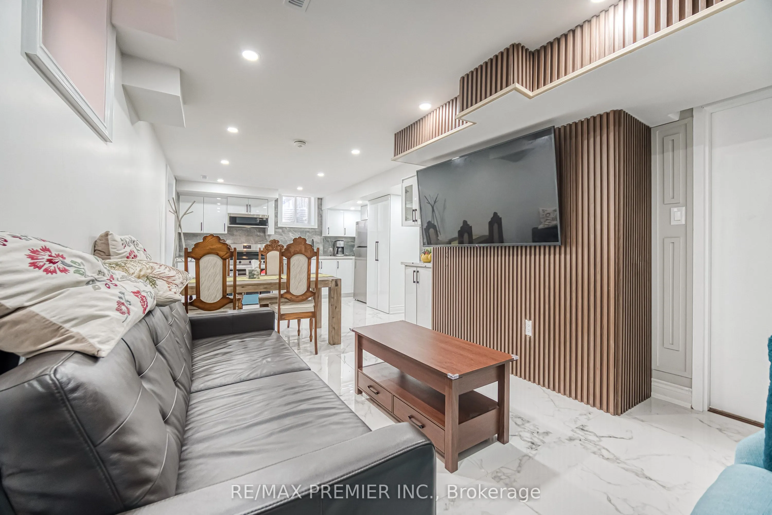 133 Bernard Avenue, #Bsmt