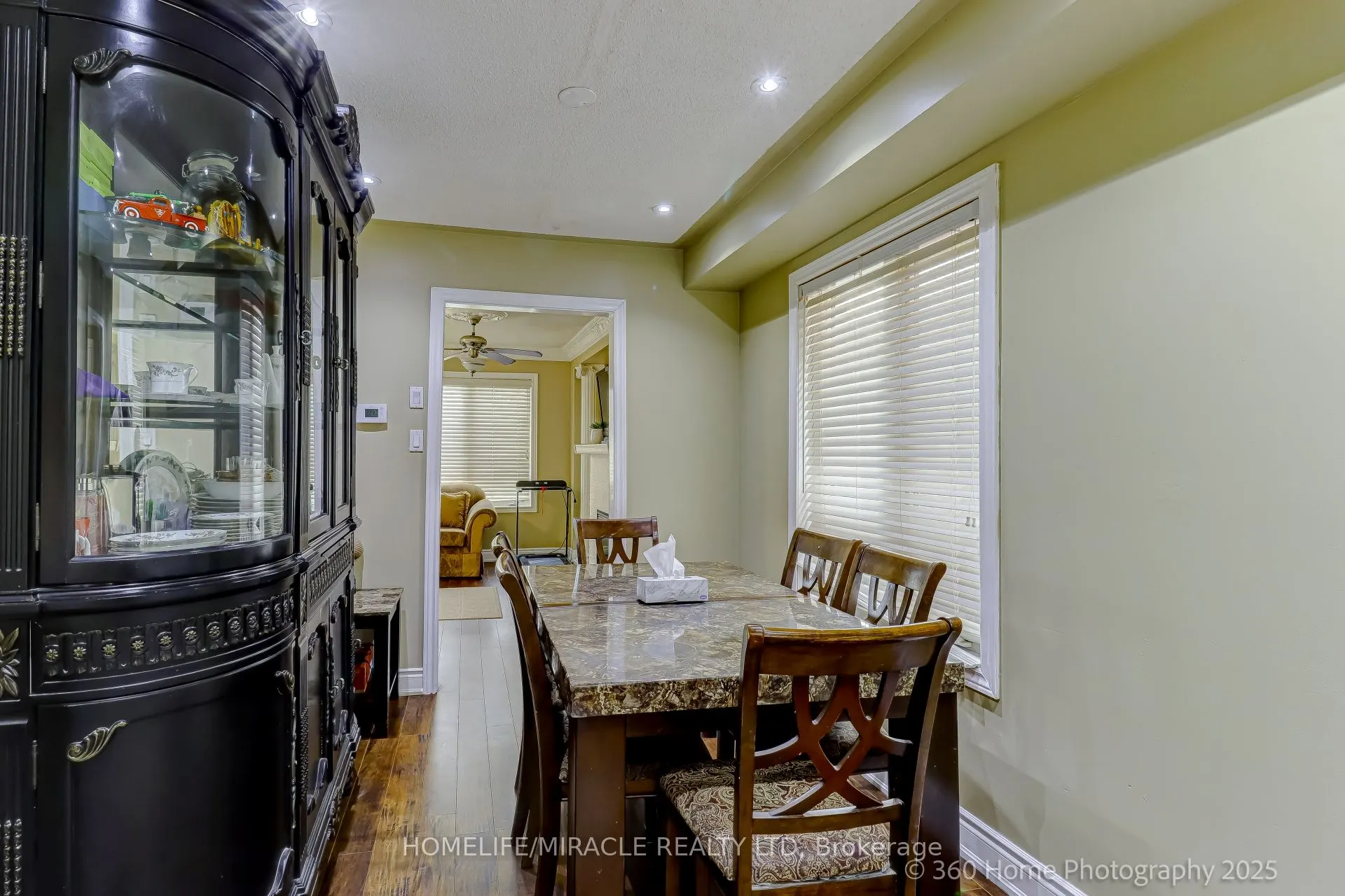 7 Creekwood Court