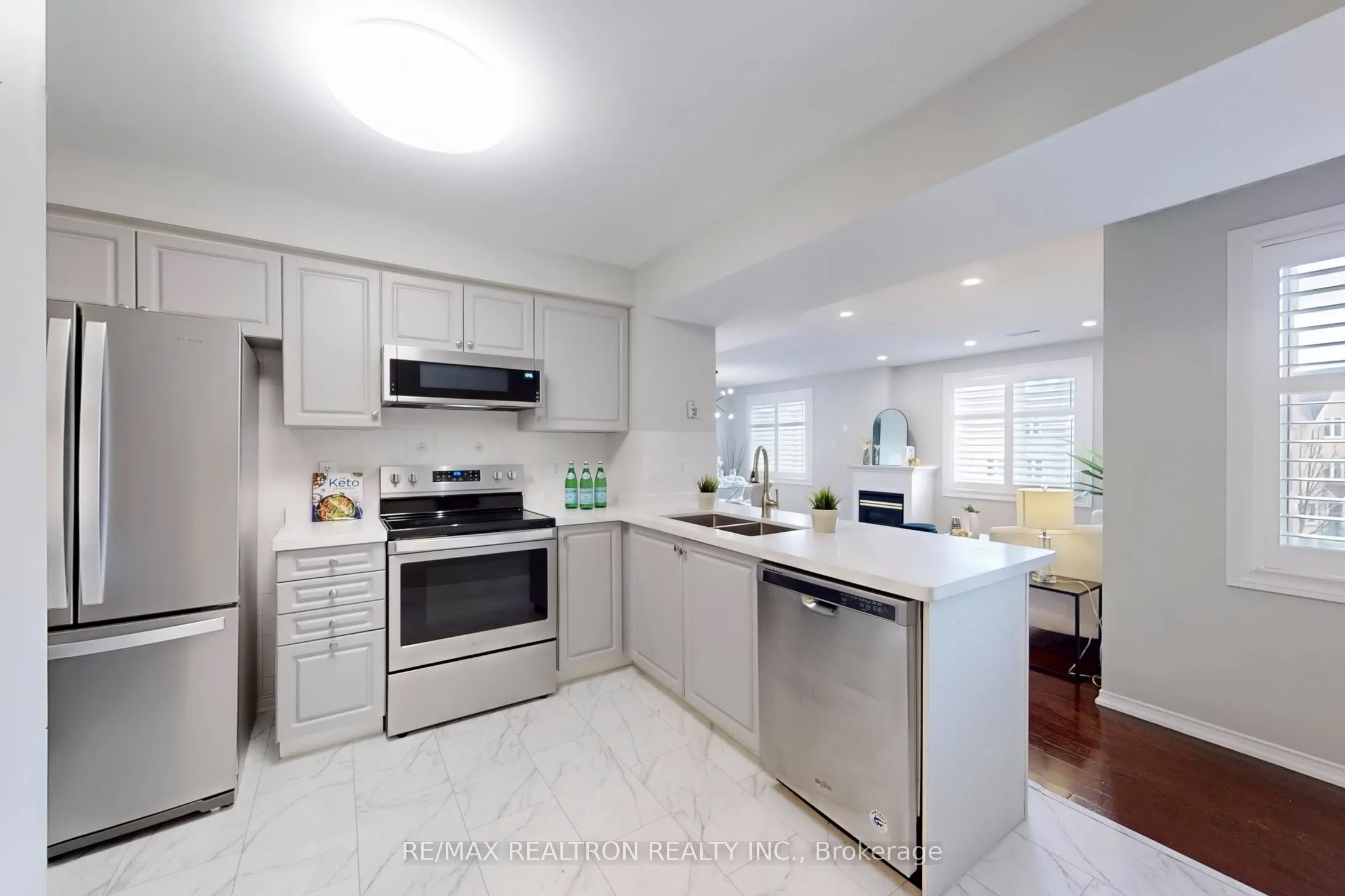 75 Weldrick Road E, #1025
