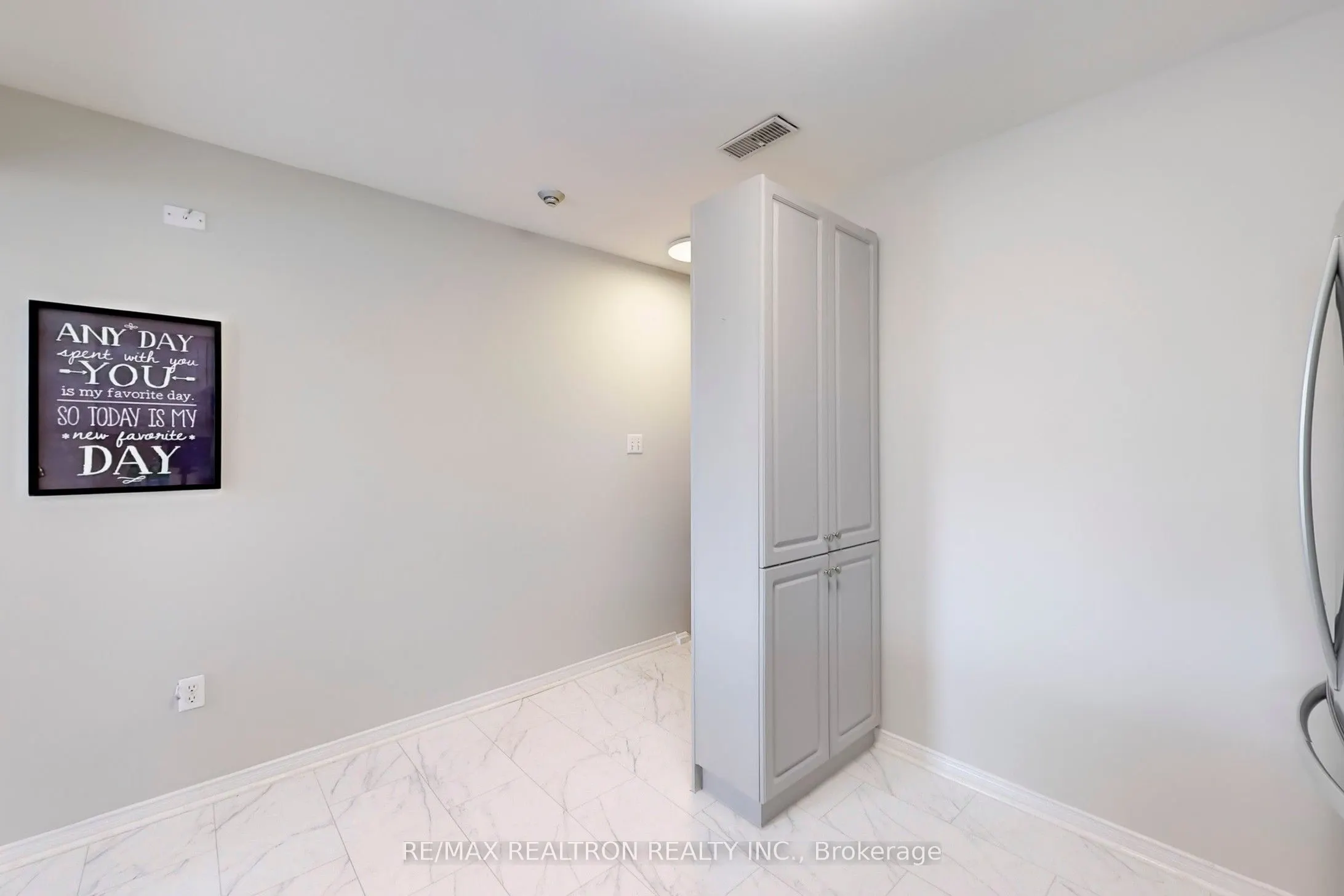 75 Weldrick Road E, #1025