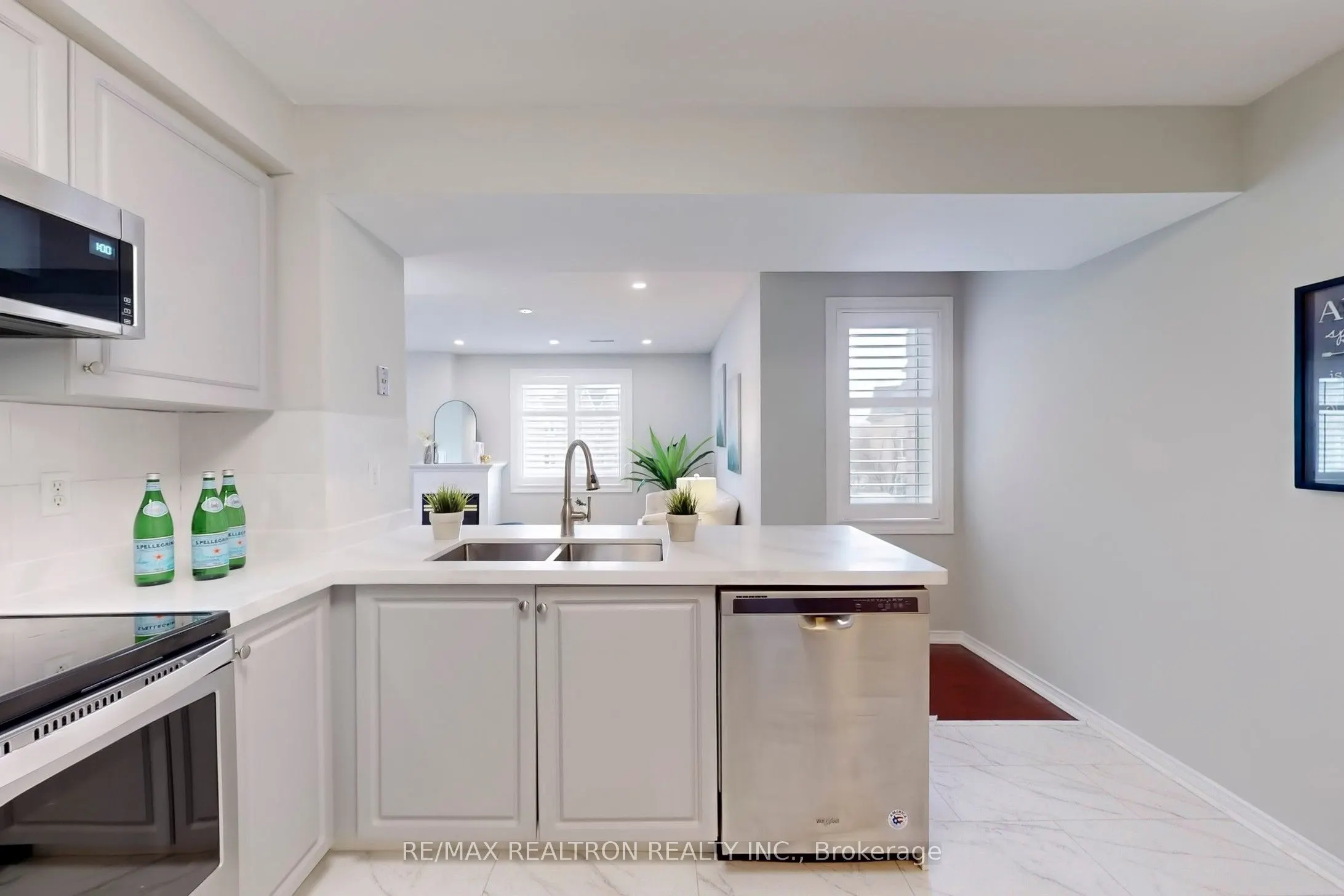 75 Weldrick Road E, #1025