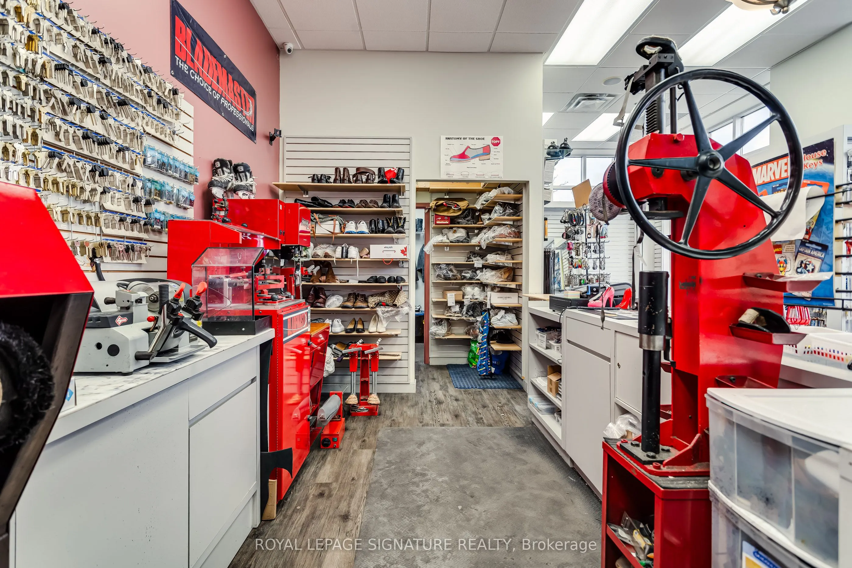 1460 Major Mackenzie Drive W, #N1