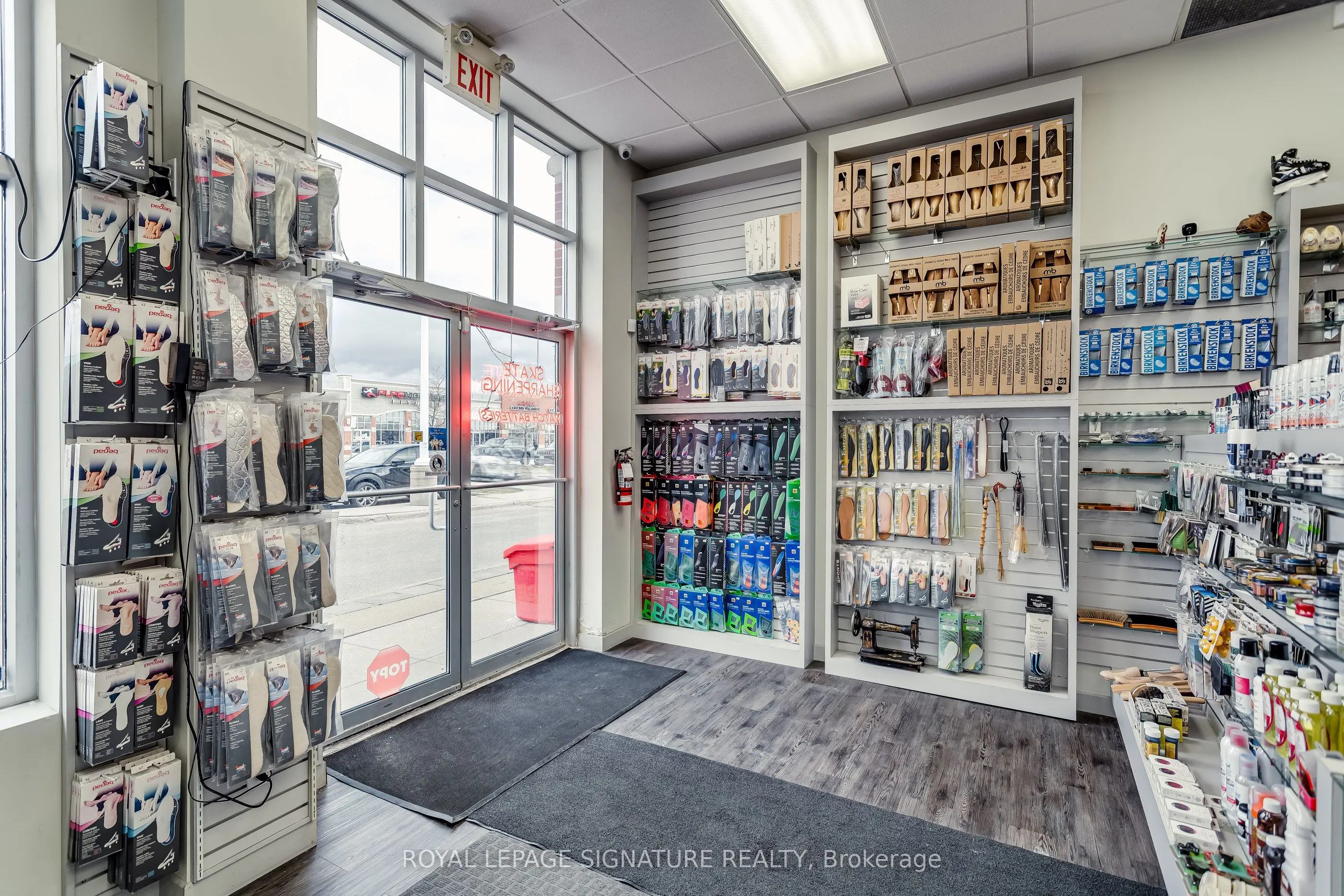 1460 Major Mackenzie Drive W, #N1