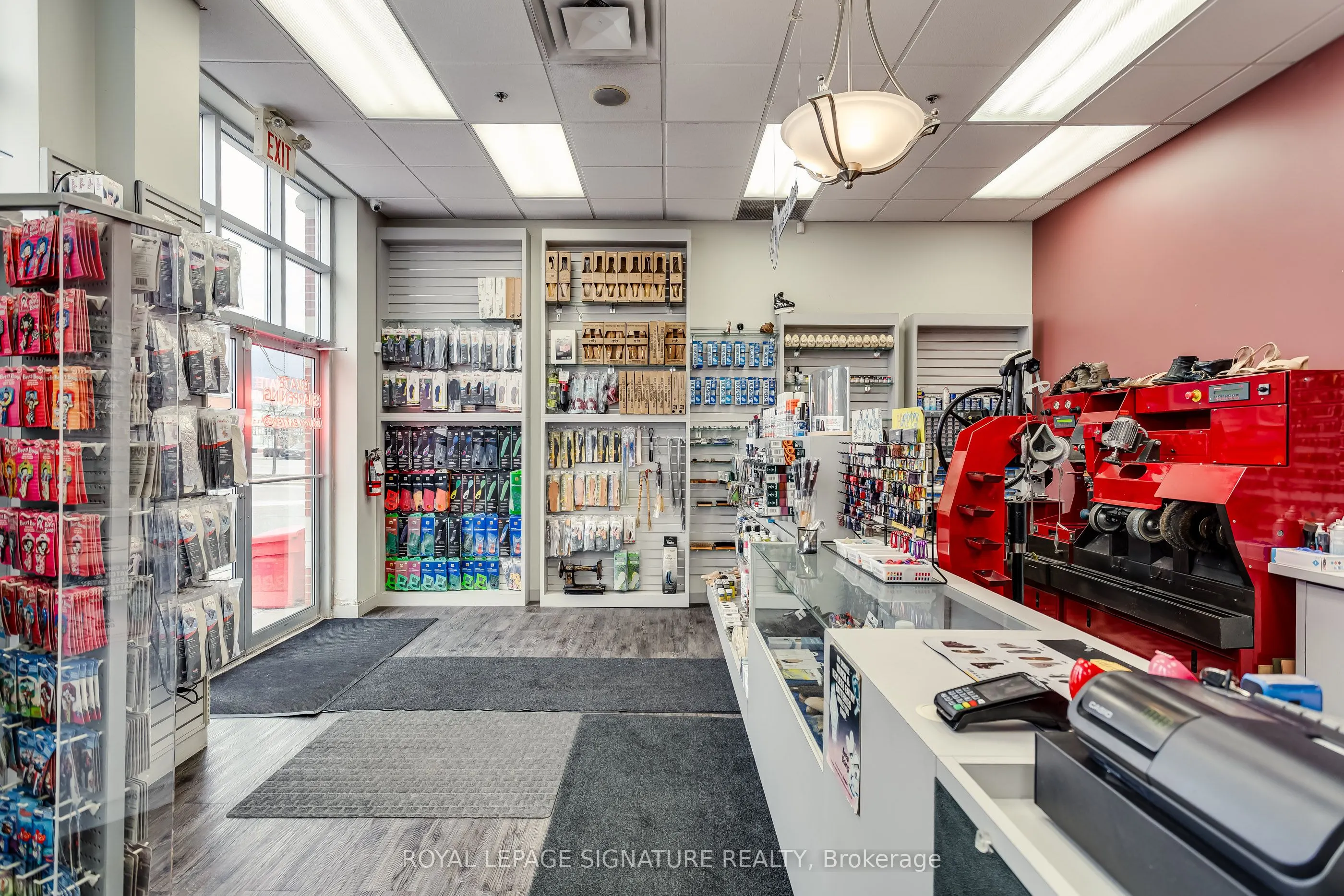 1460 Major Mackenzie Drive W, #N1