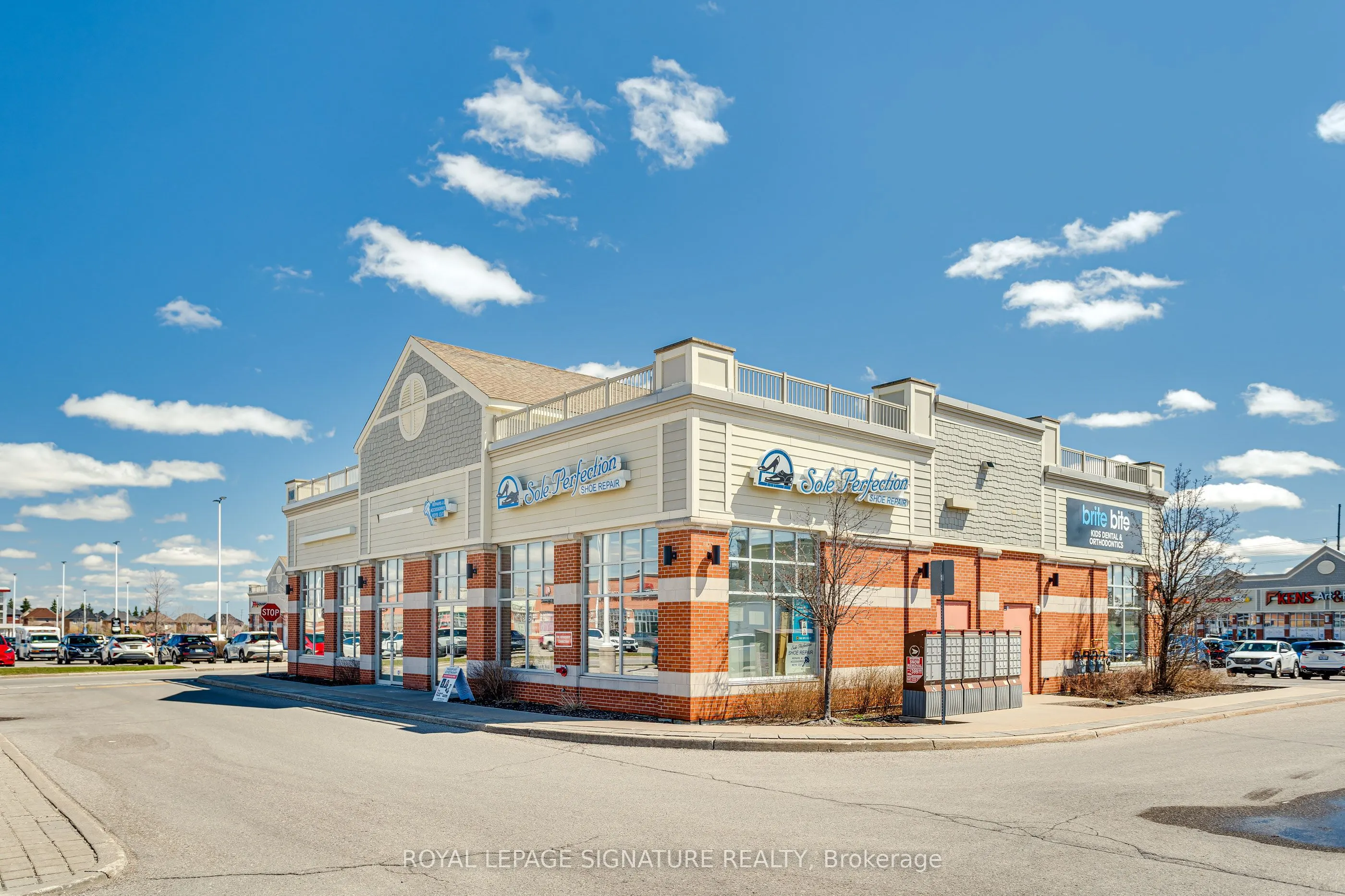 1460 Major Mackenzie Drive W, #N1