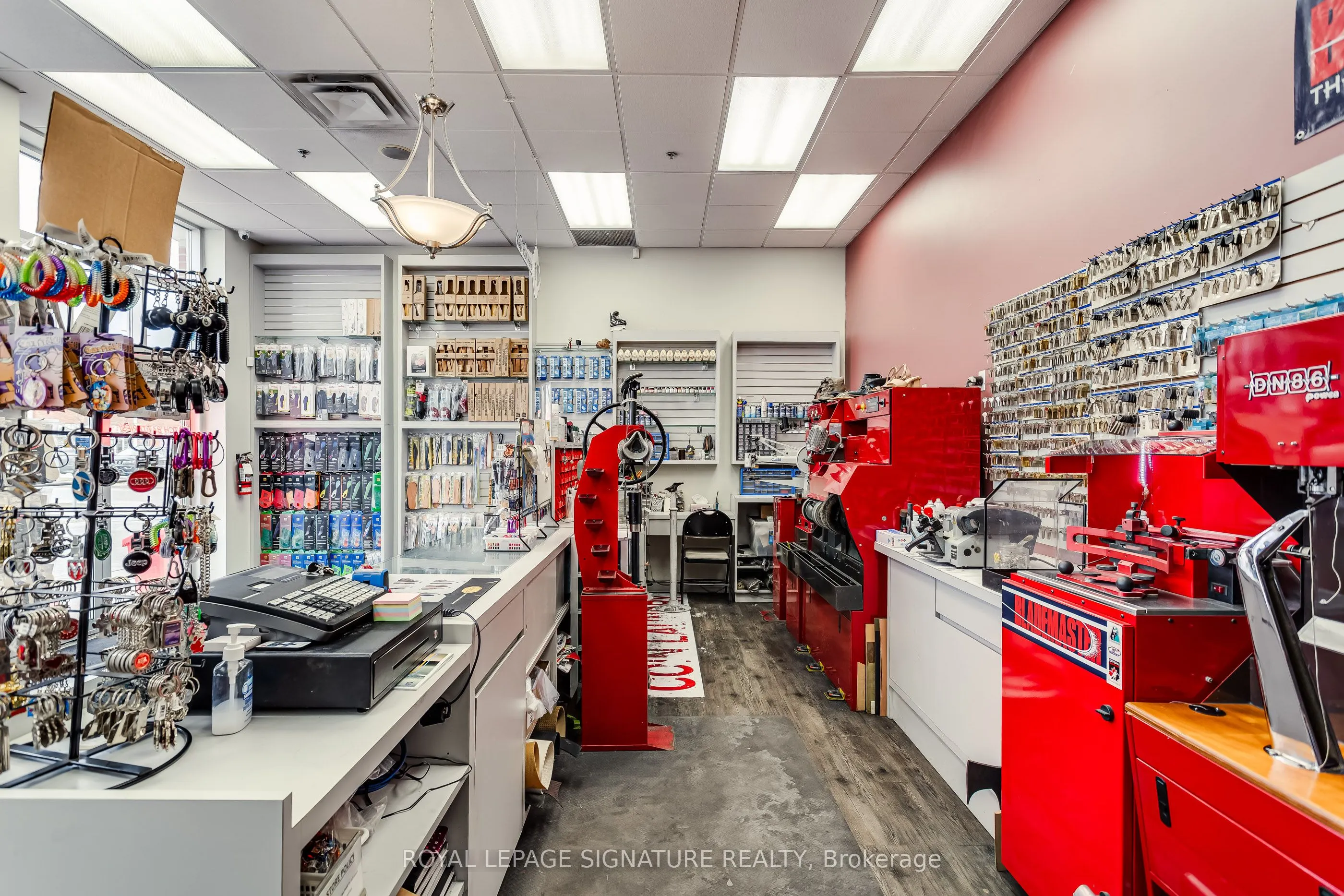 1460 Major Mackenzie Drive W, #N1
