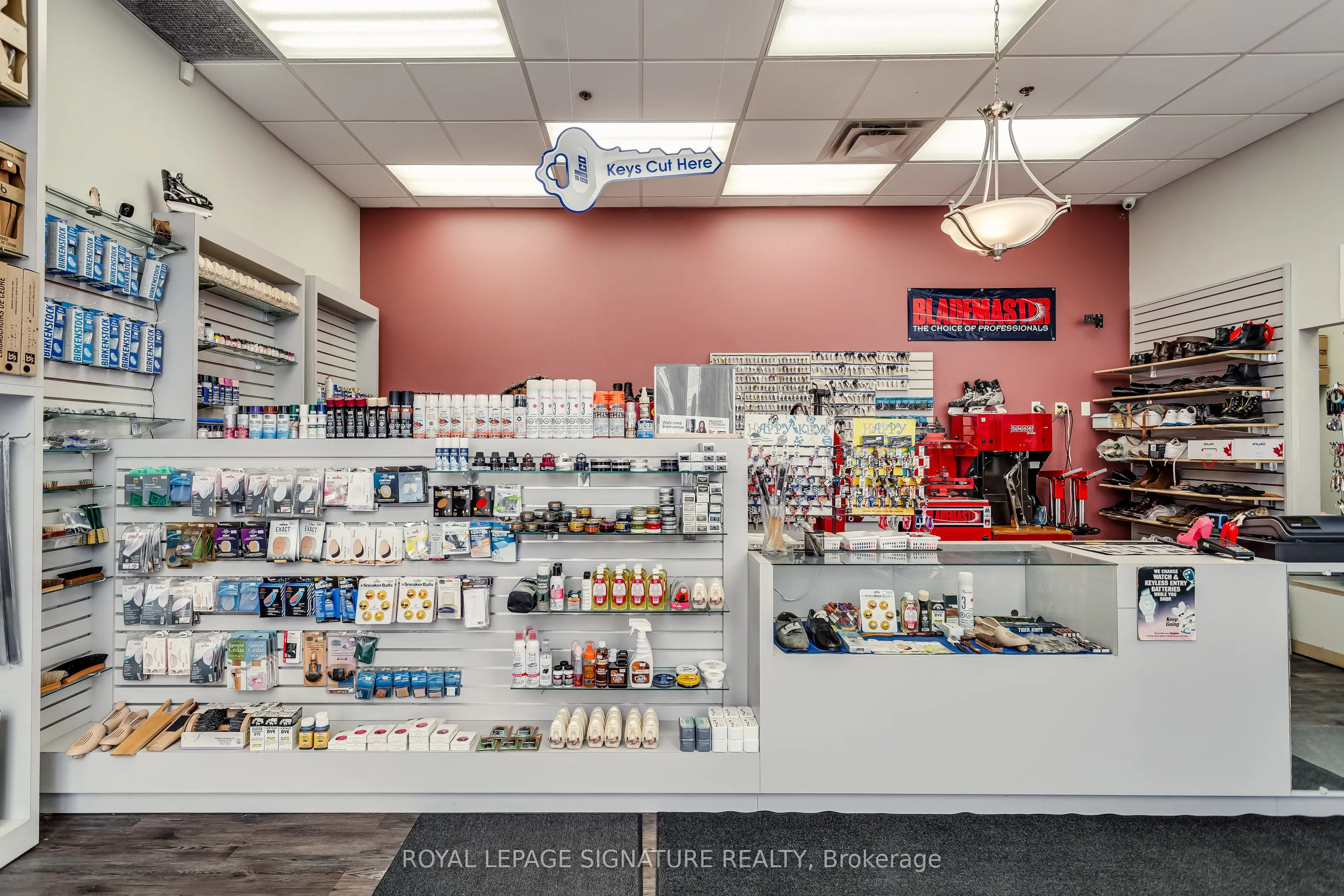1460 Major Mackenzie Drive W, #N1