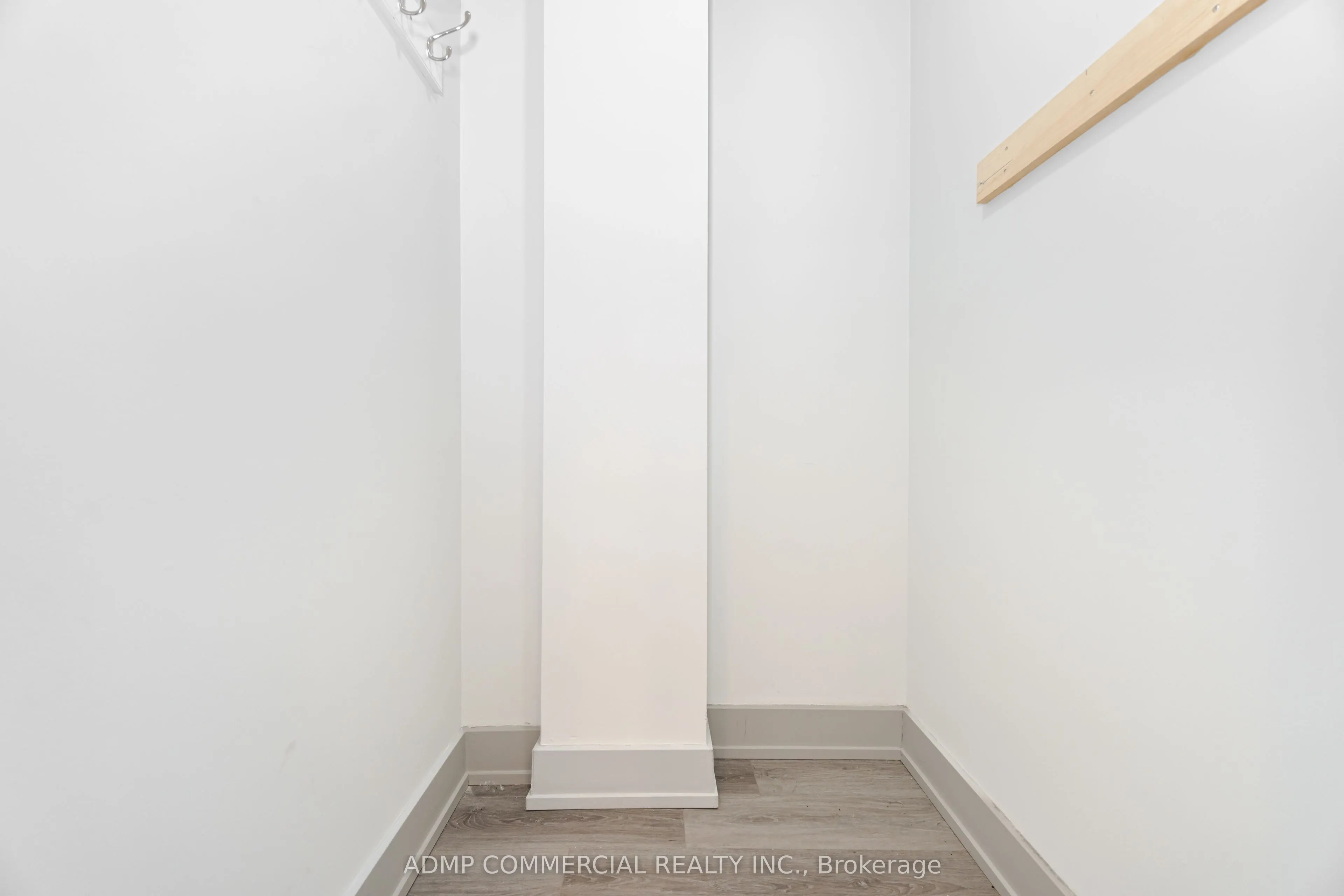 126 Wellington Street, #212