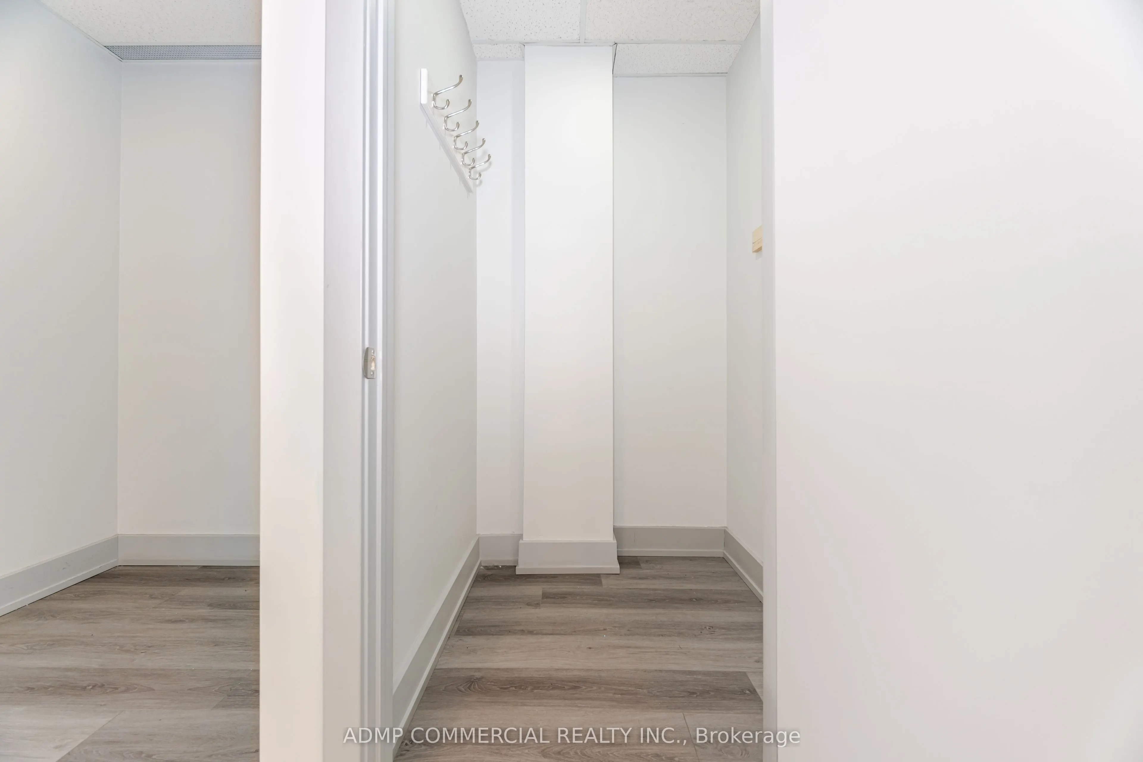 126 Wellington Street, #212