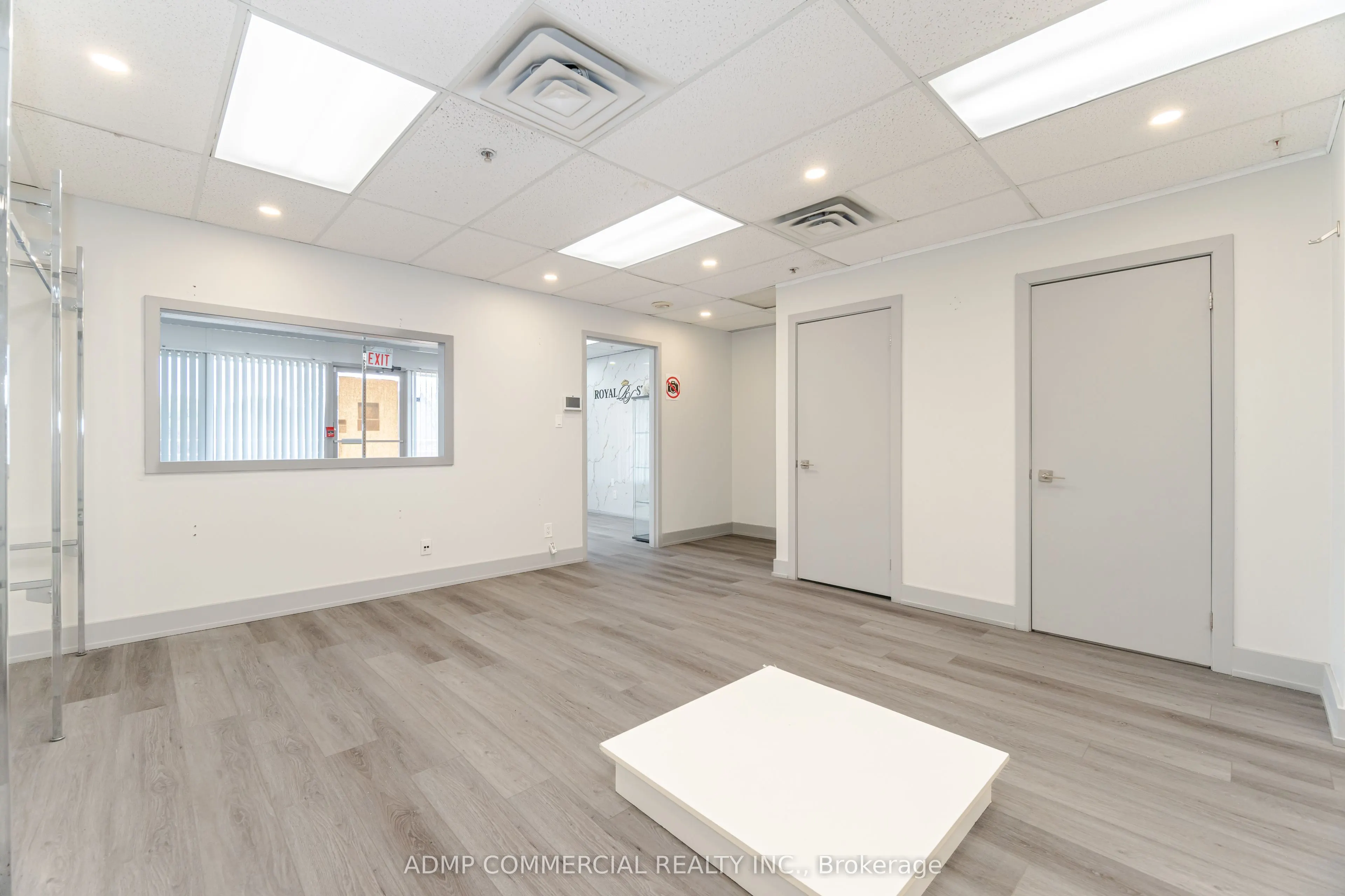 126 Wellington Street, #212