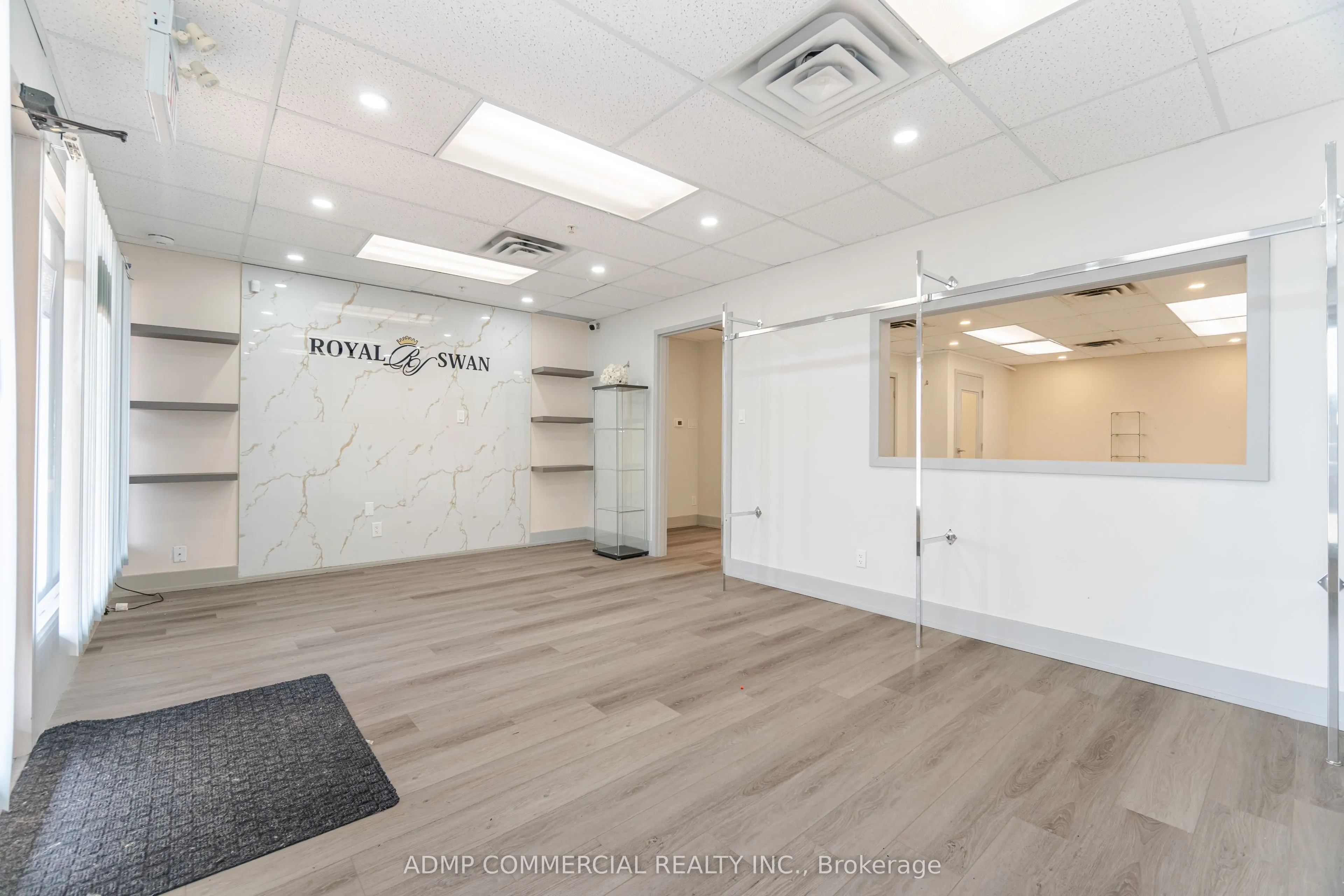 126 Wellington Street, #212