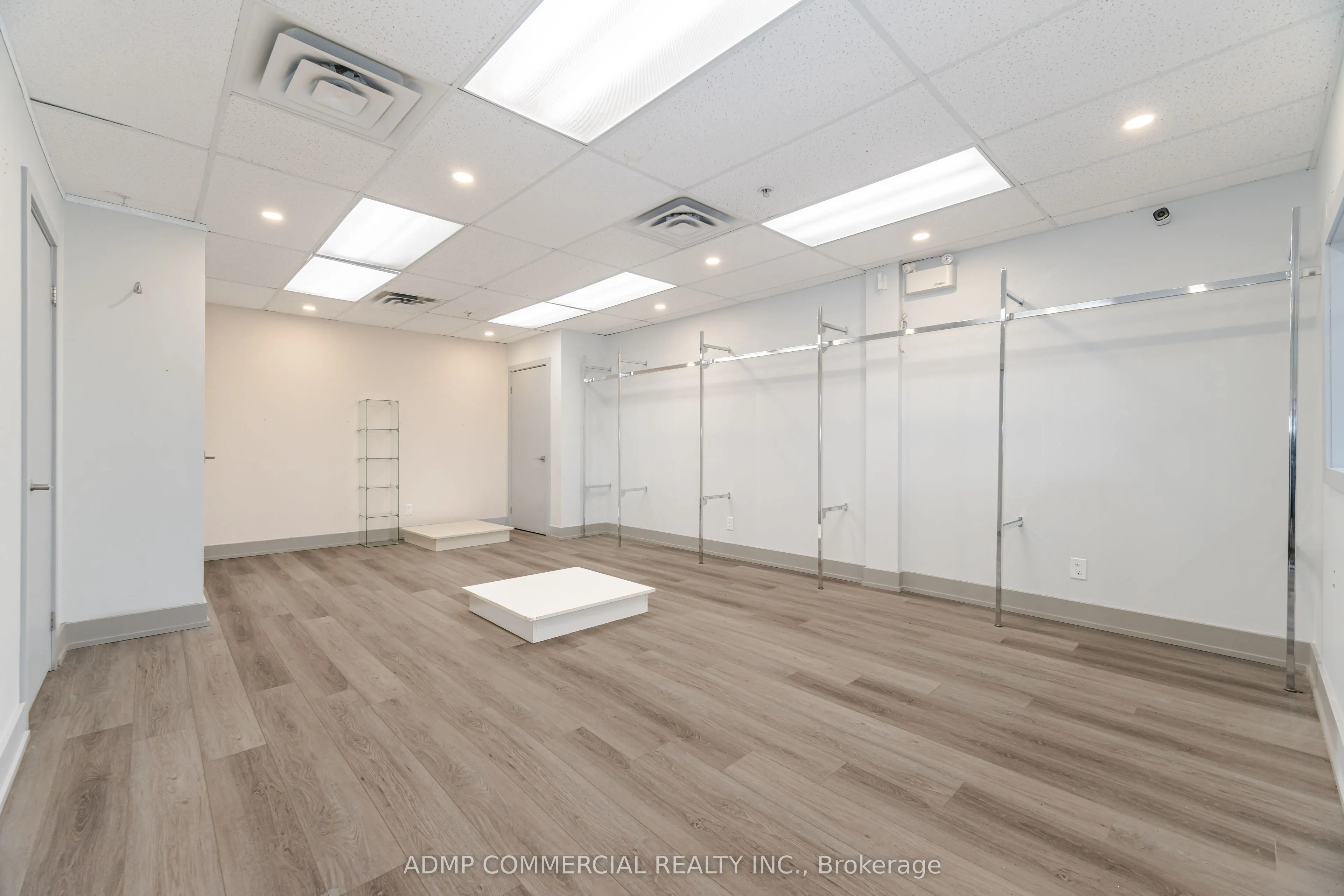 126 Wellington Street, #212