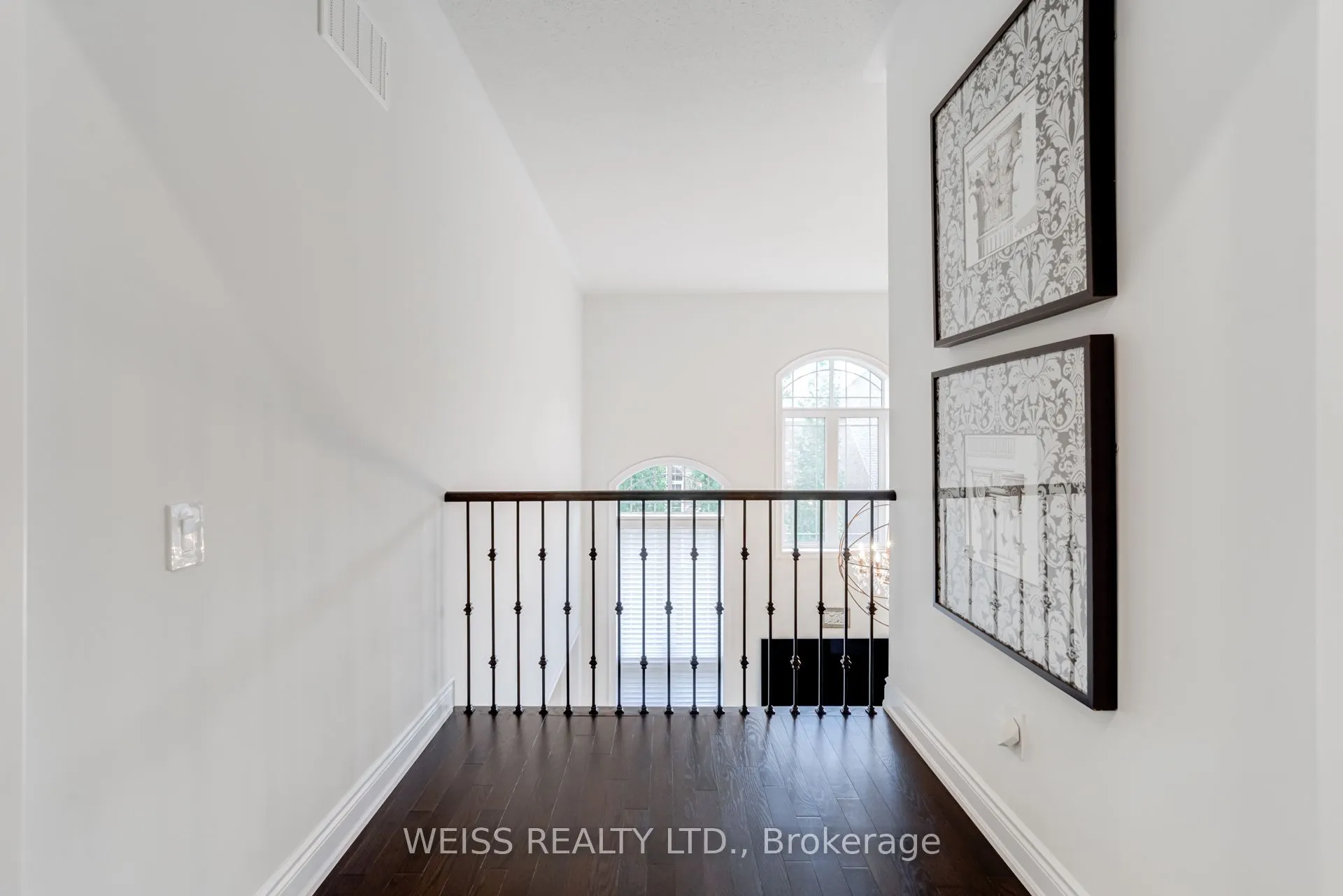43 Chesney Crescent