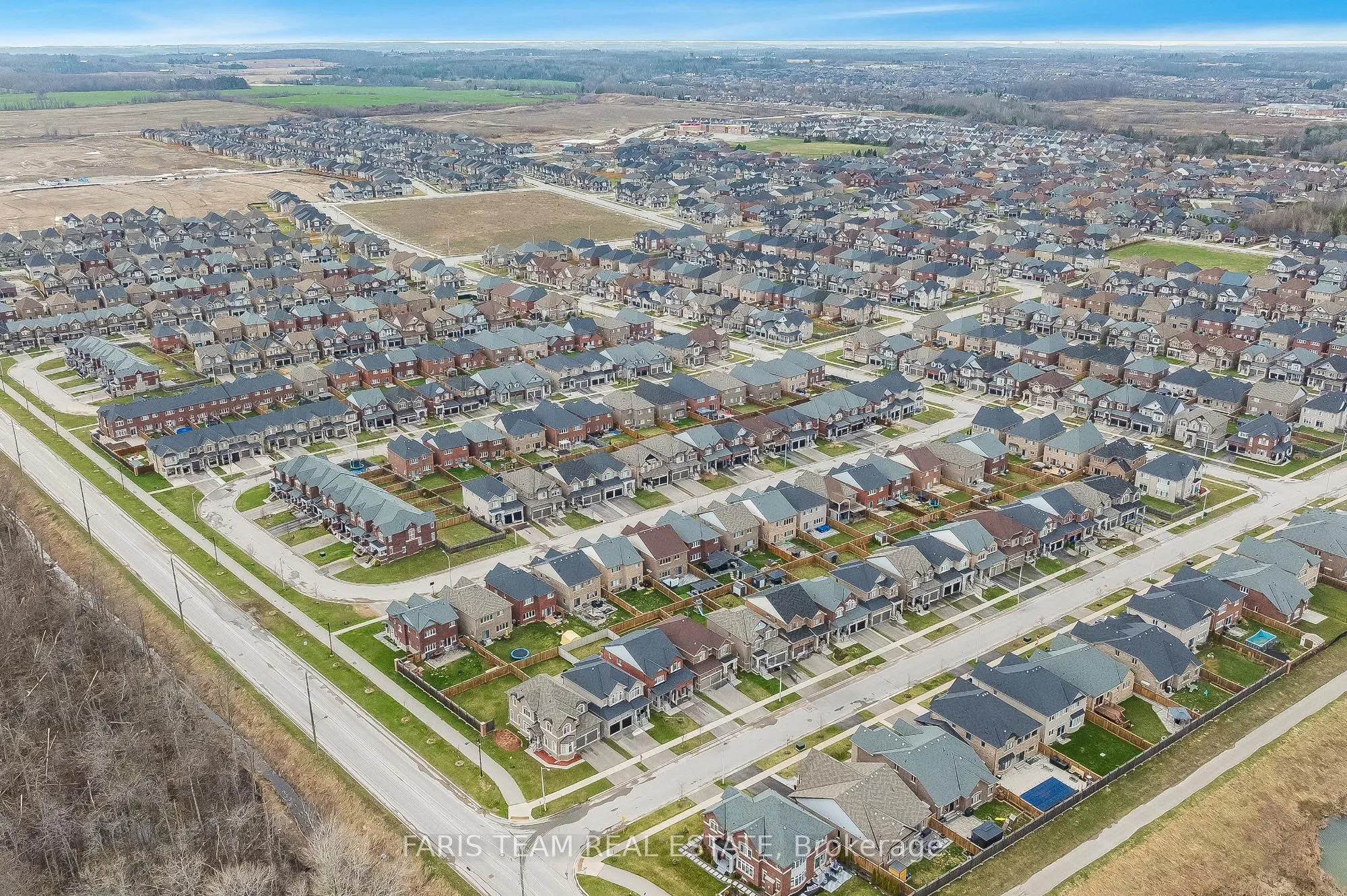 1464 Farrow Crescent