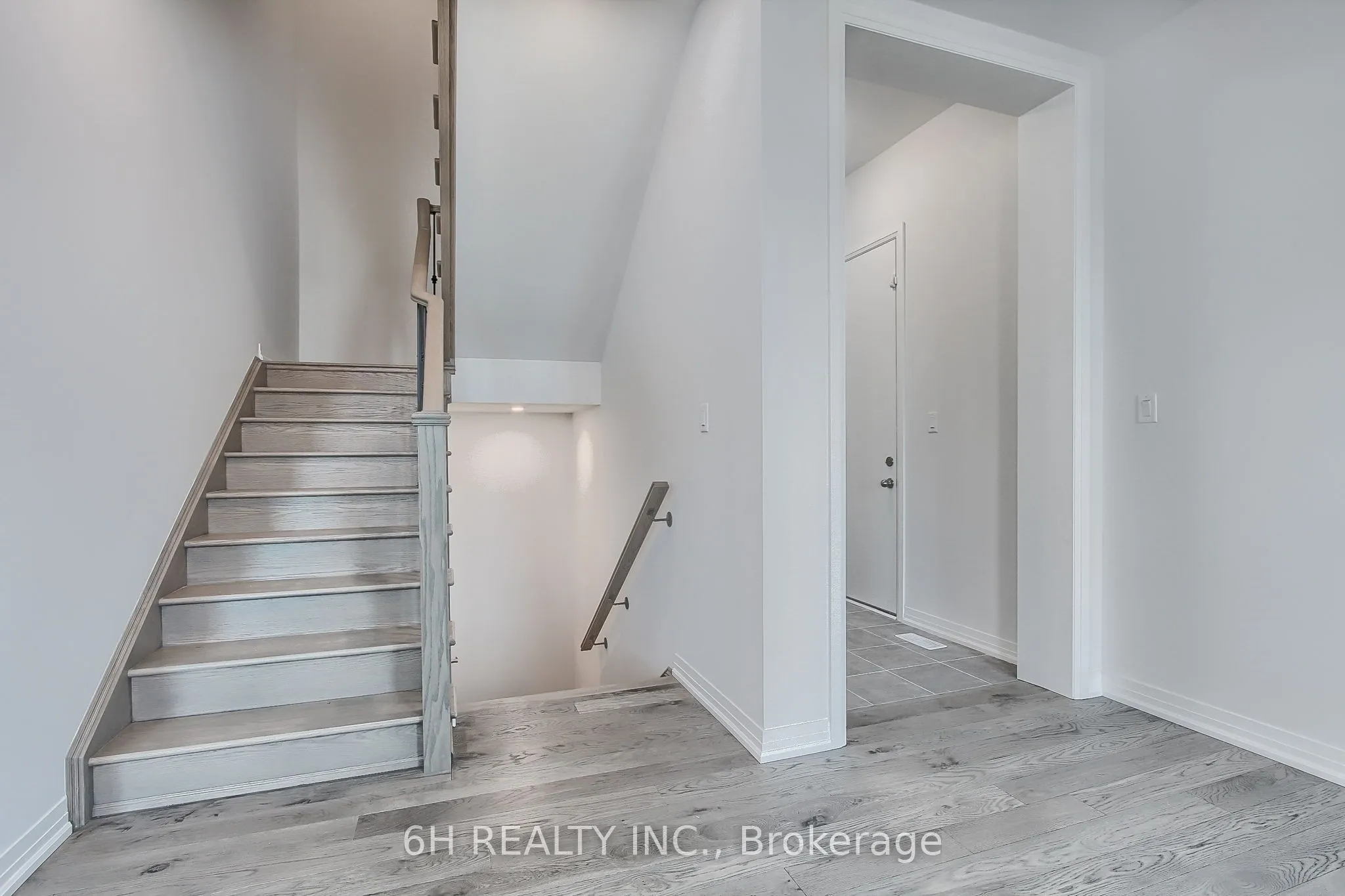 43 Kesterfarm Place