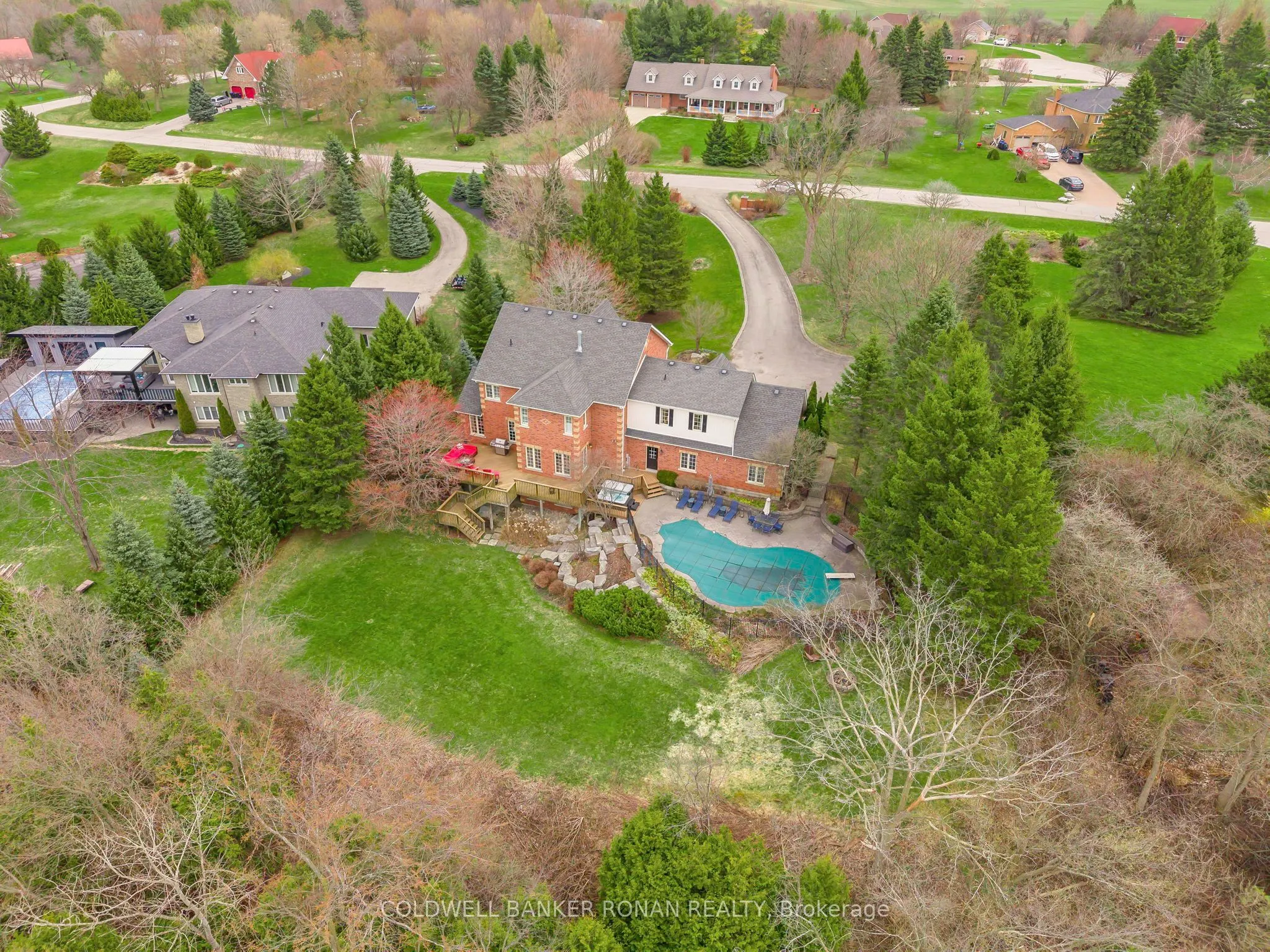 38 Tecumseth Heights Drive
