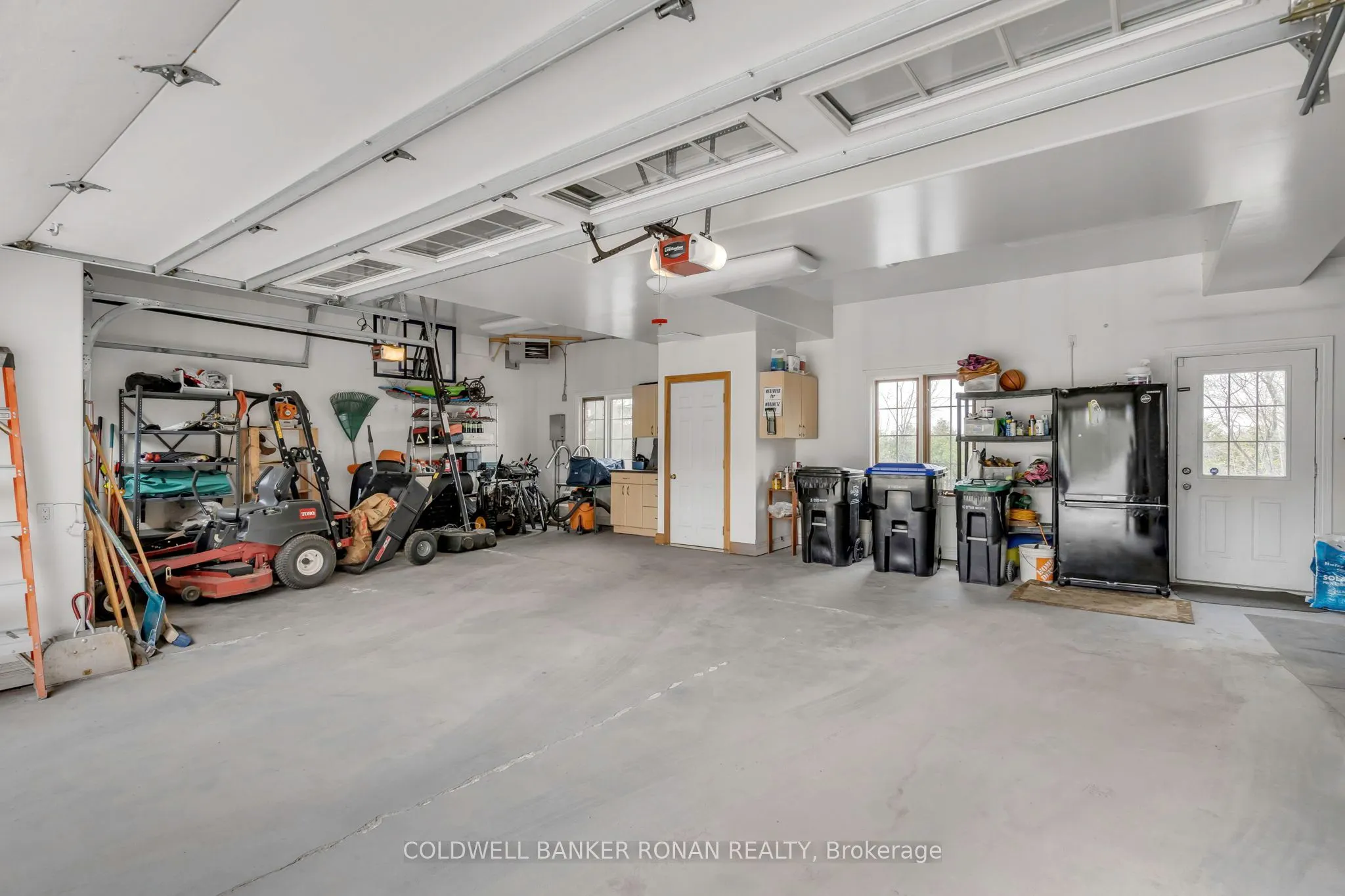 38 Tecumseth Heights Drive