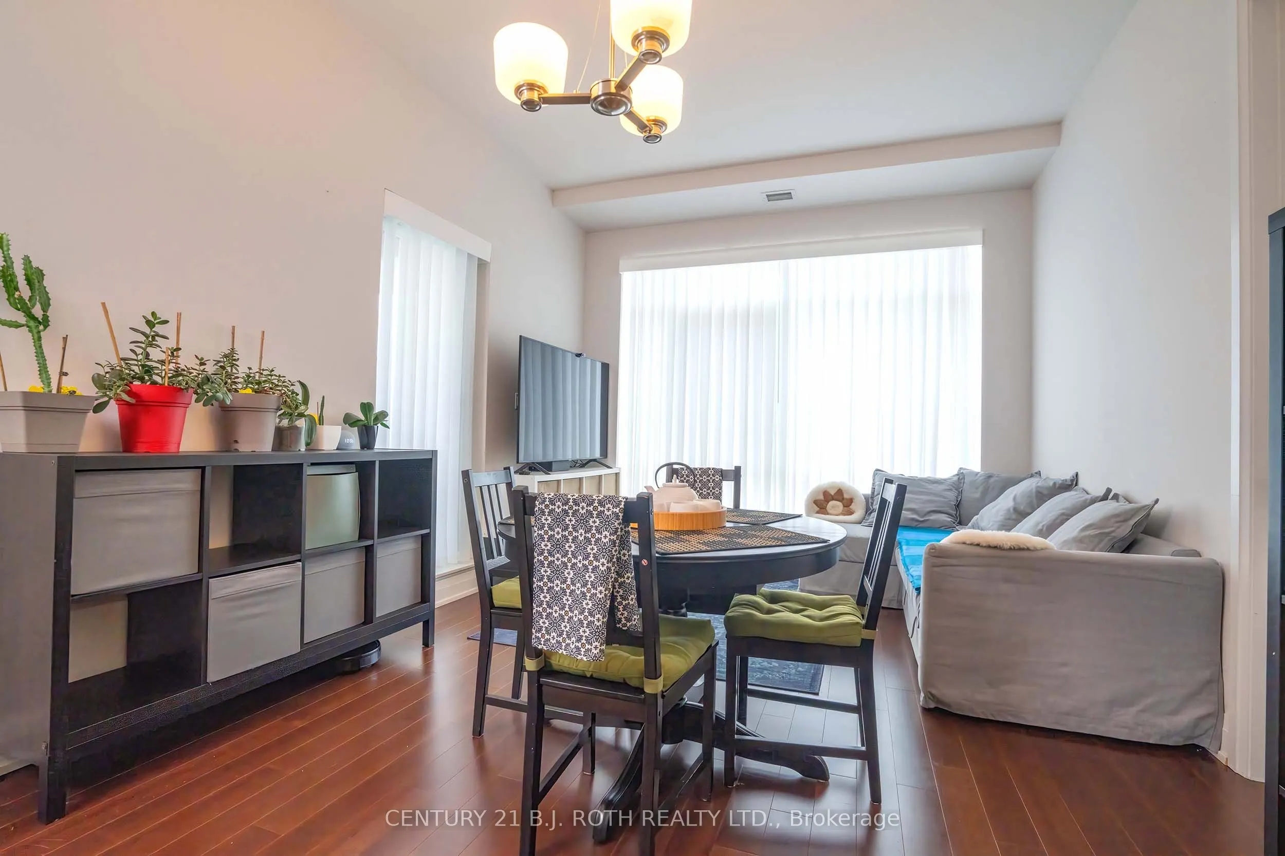 15277 Yonge Street S #313