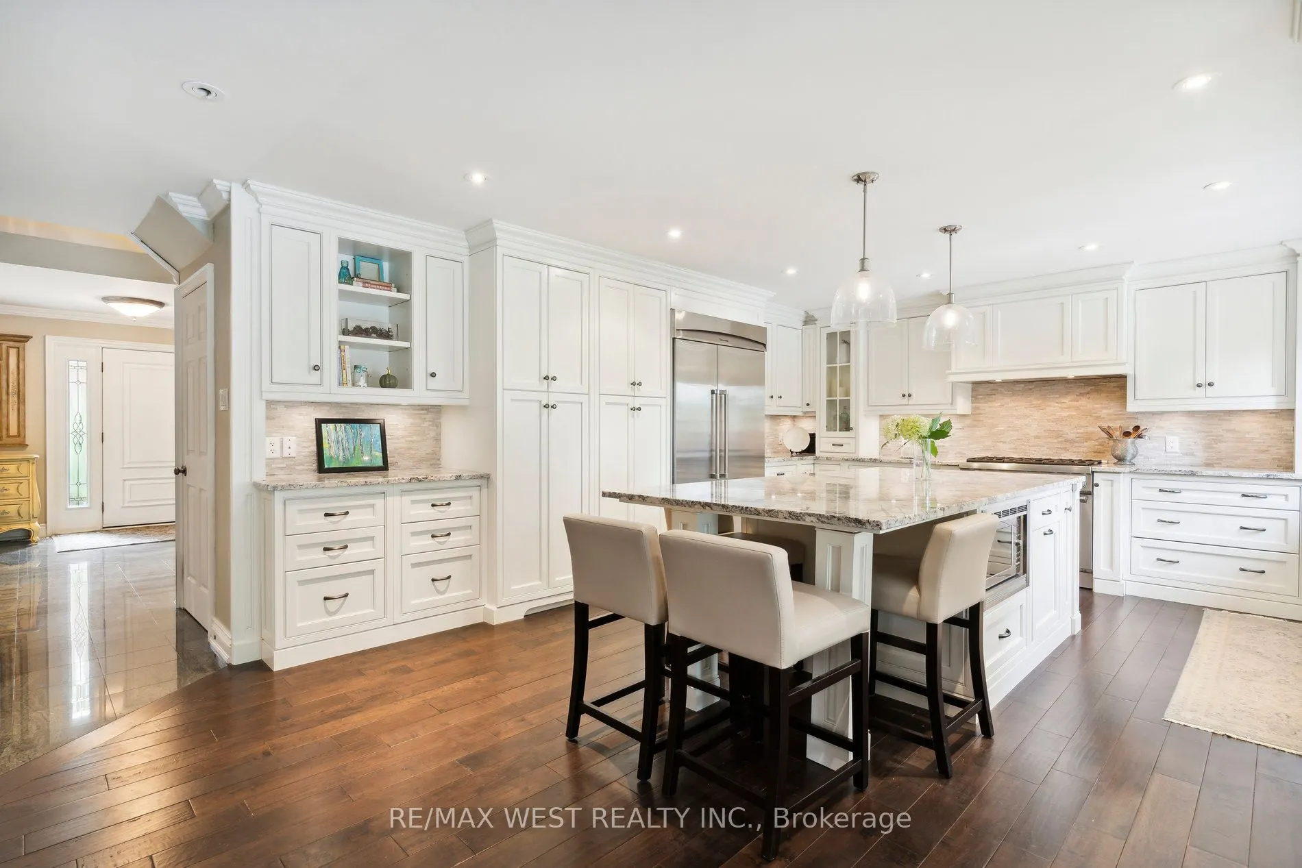 18 Harrowsmith Place