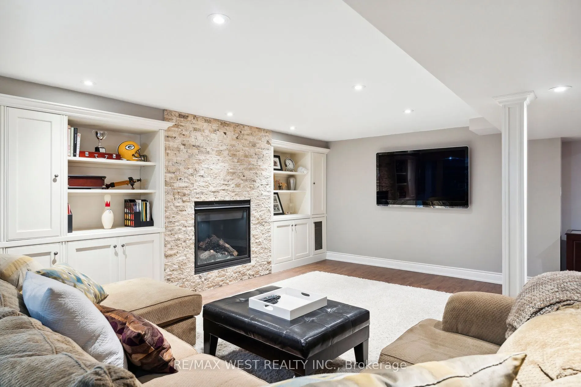 18 Harrowsmith Place