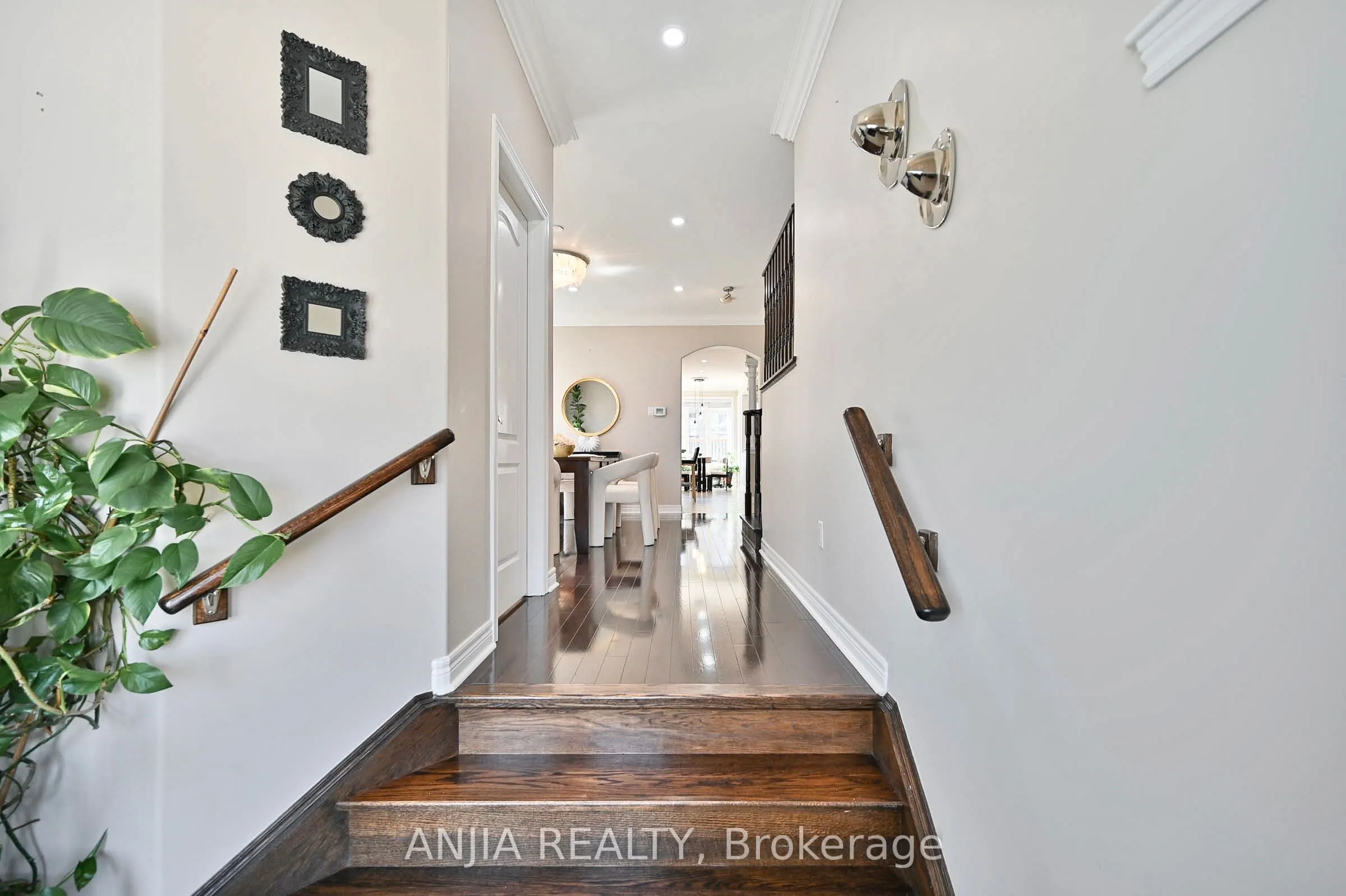 42 Grayleaf Drive
