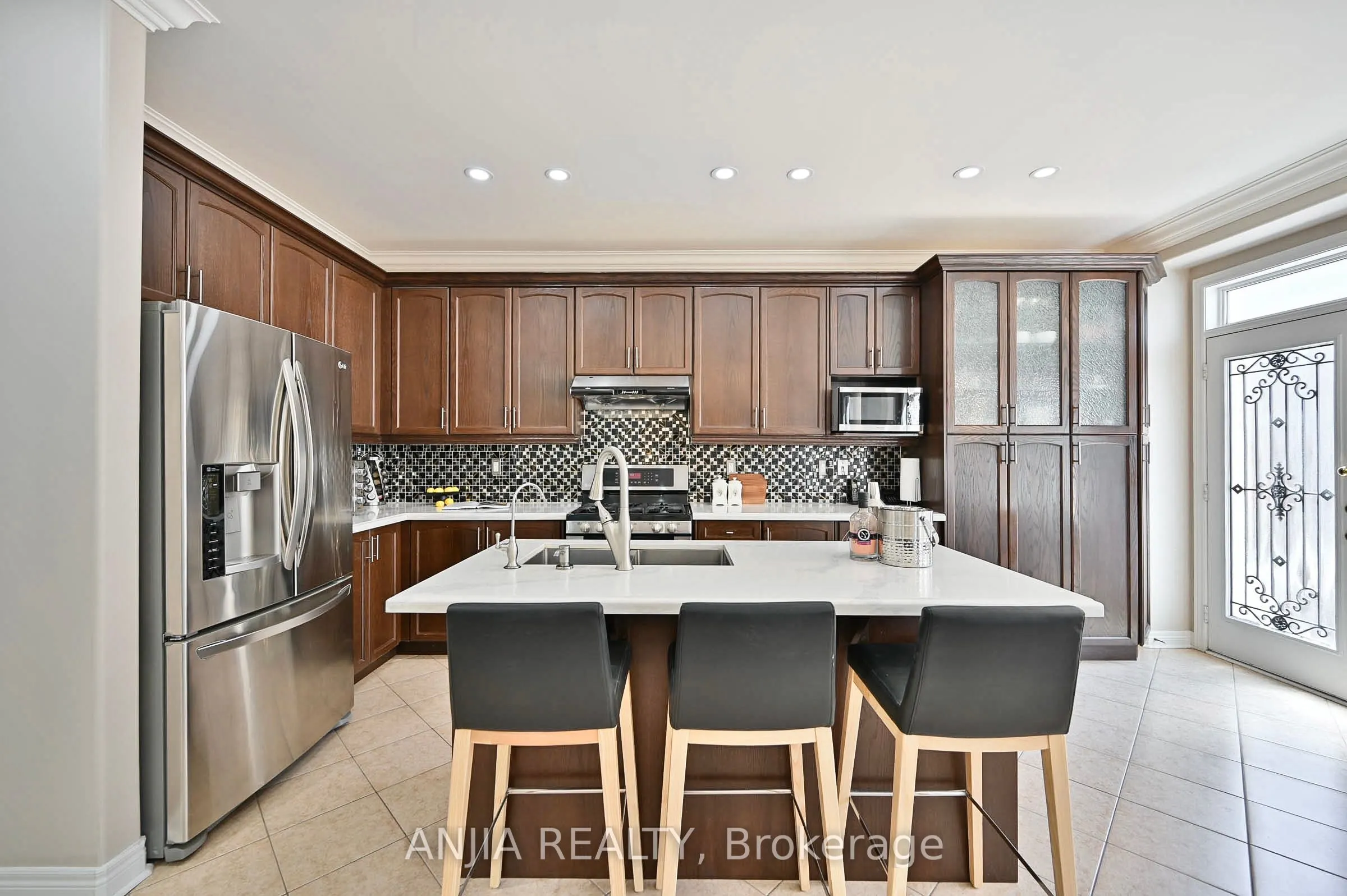42 Grayleaf Drive