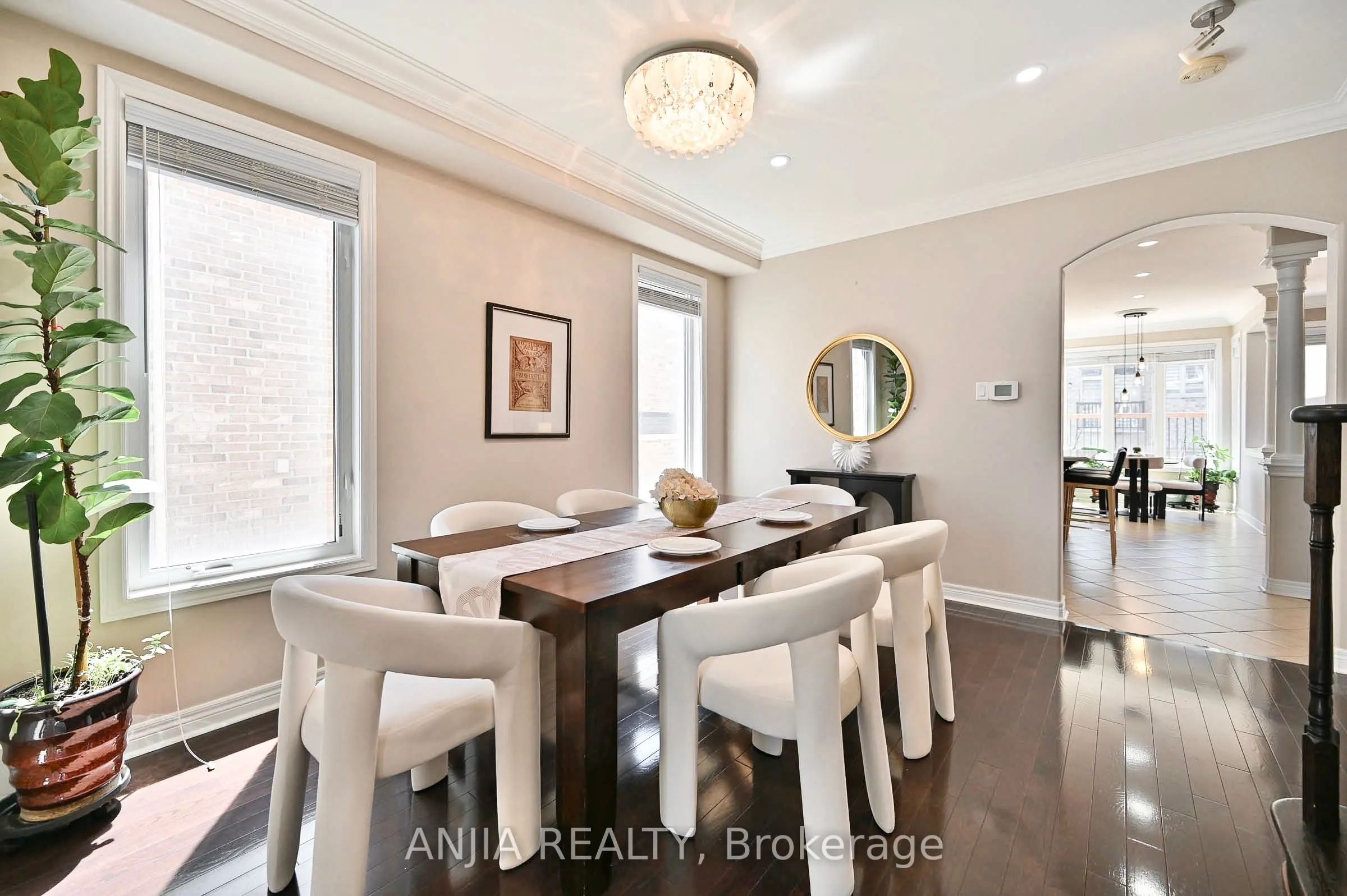 42 Grayleaf Drive