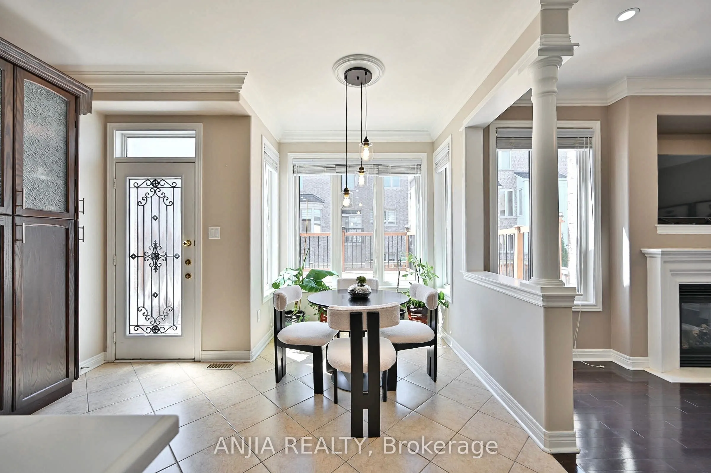 42 Grayleaf Drive